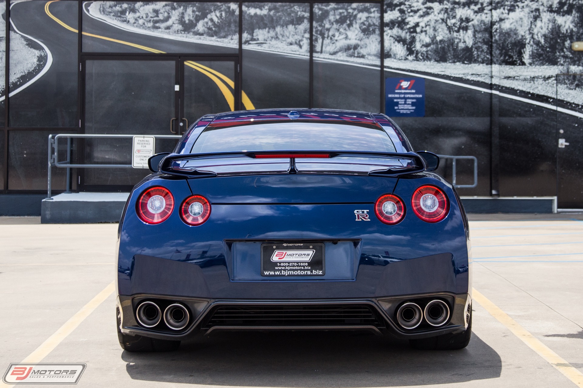 Used-2015-Nissan-GT-R-Premium