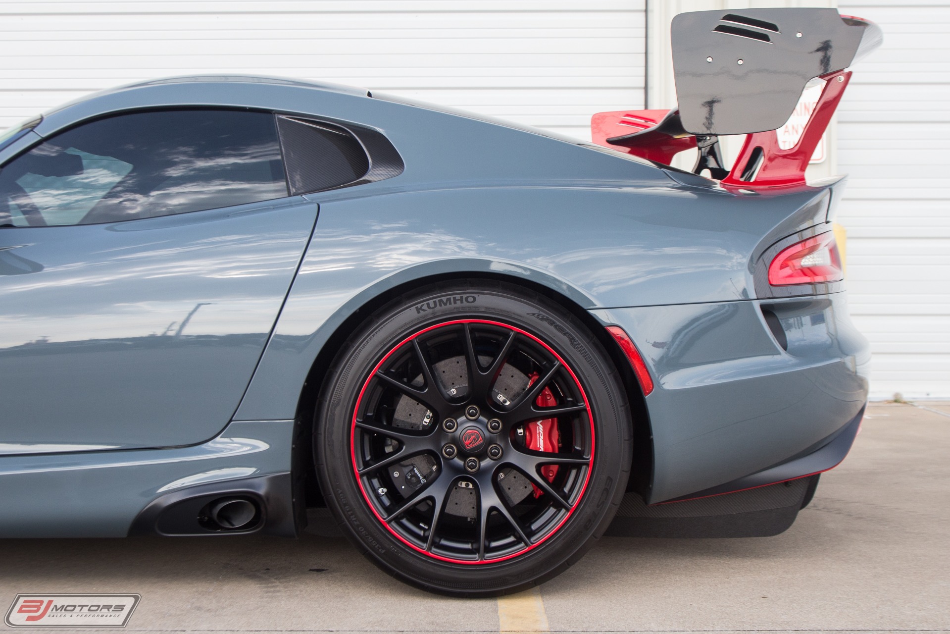 Used-2016-Dodge-Viper-GTC