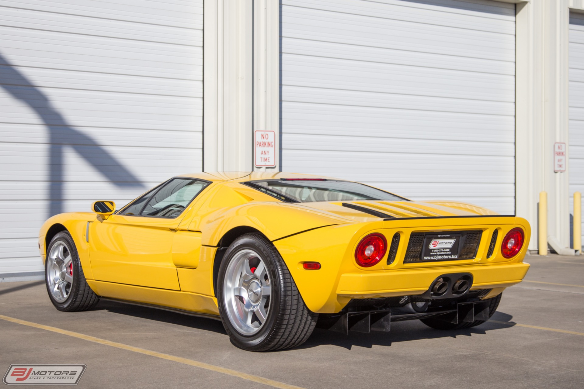 Used-2006-Ford-GT