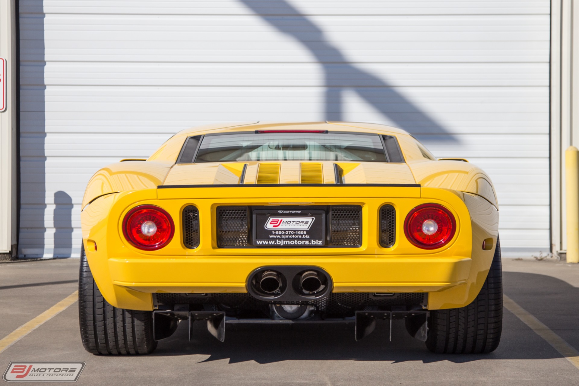 Used-2006-Ford-GT