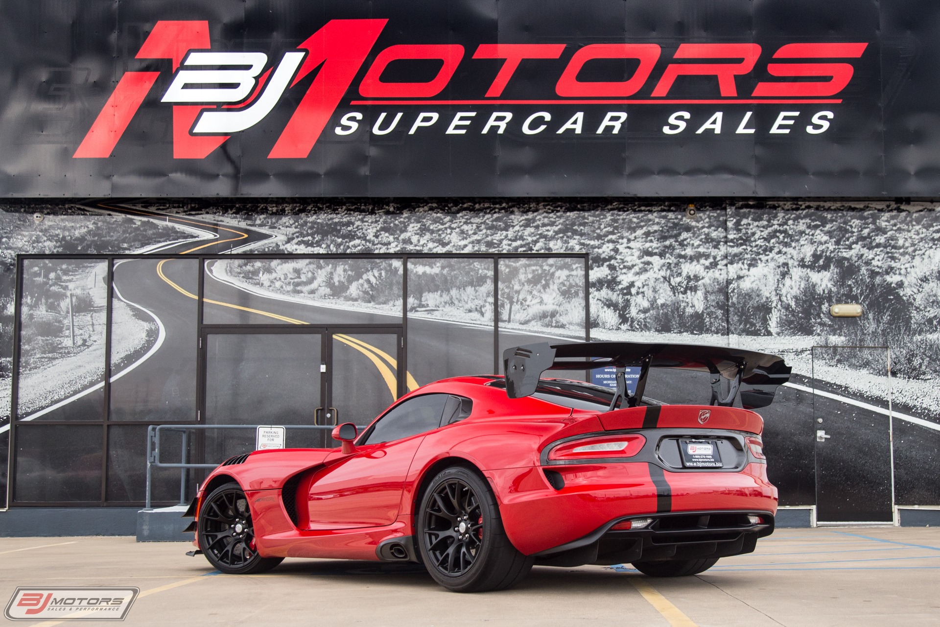 New-2016-Dodge-Viper-ACR-Extreme