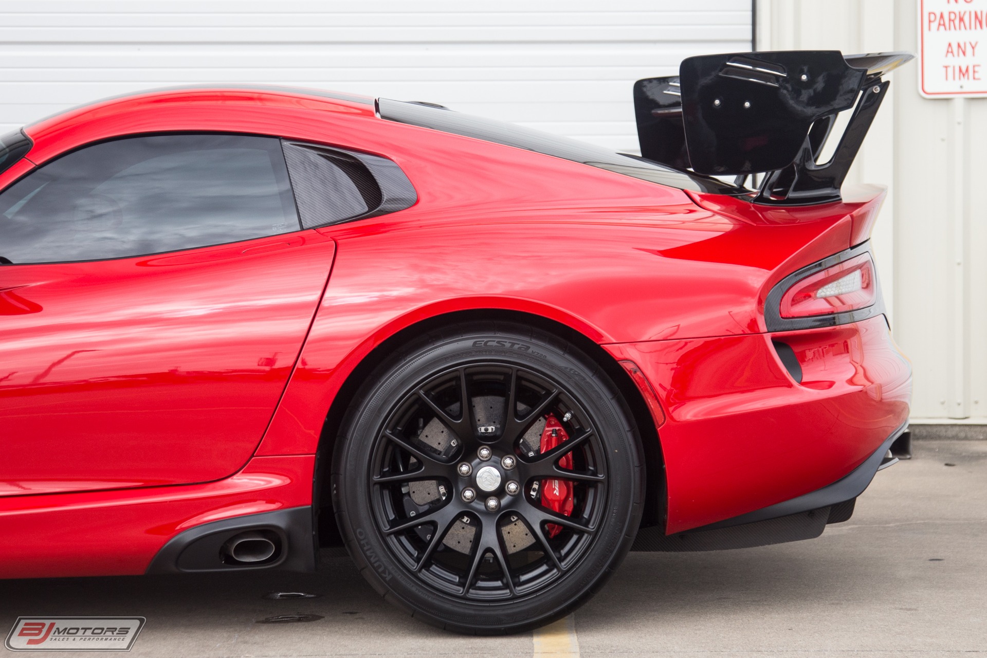 New-2016-Dodge-Viper-ACR-Extreme