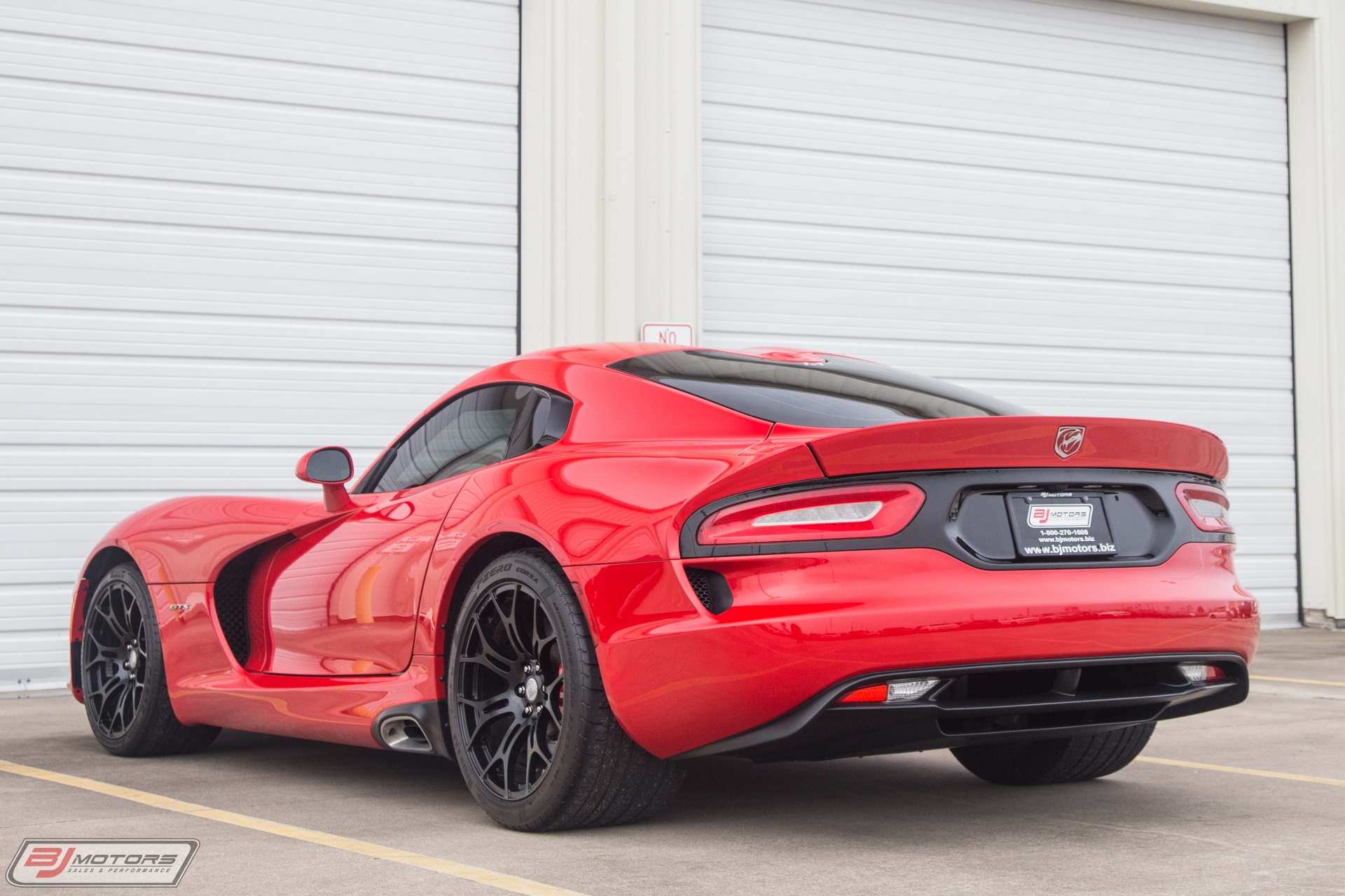 Used-2014-Dodge-SRT-Viper-GTS