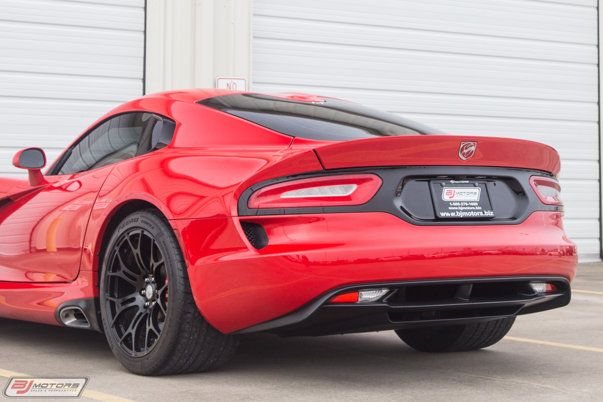 Used-2014-Dodge-SRT-Viper-GTS