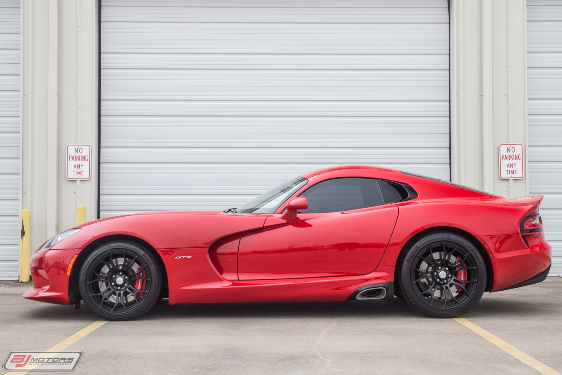 Used-2014-Dodge-SRT-Viper-GTS