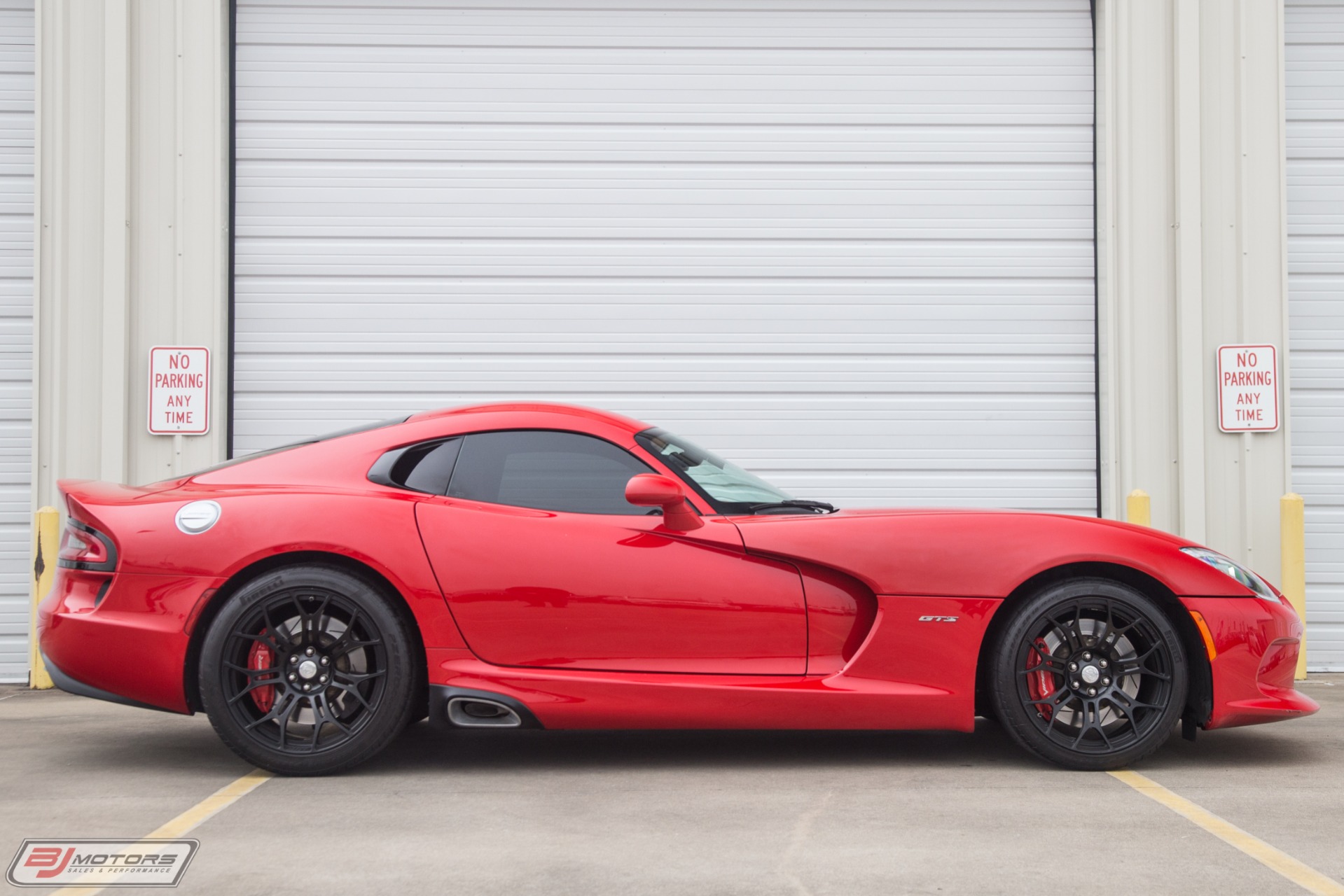 Used-2014-Dodge-SRT-Viper-GTS