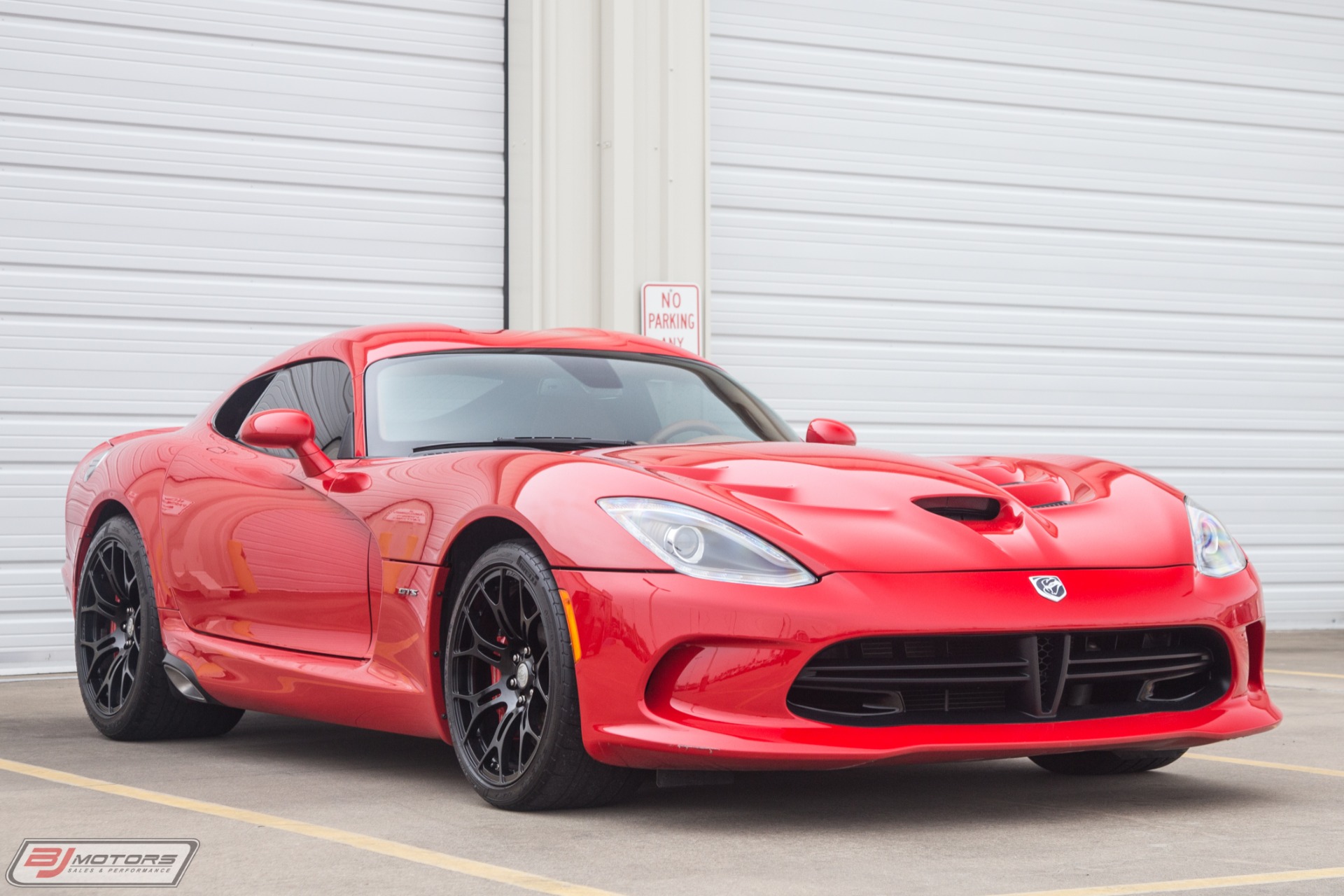 Used-2014-Dodge-SRT-Viper-GTS