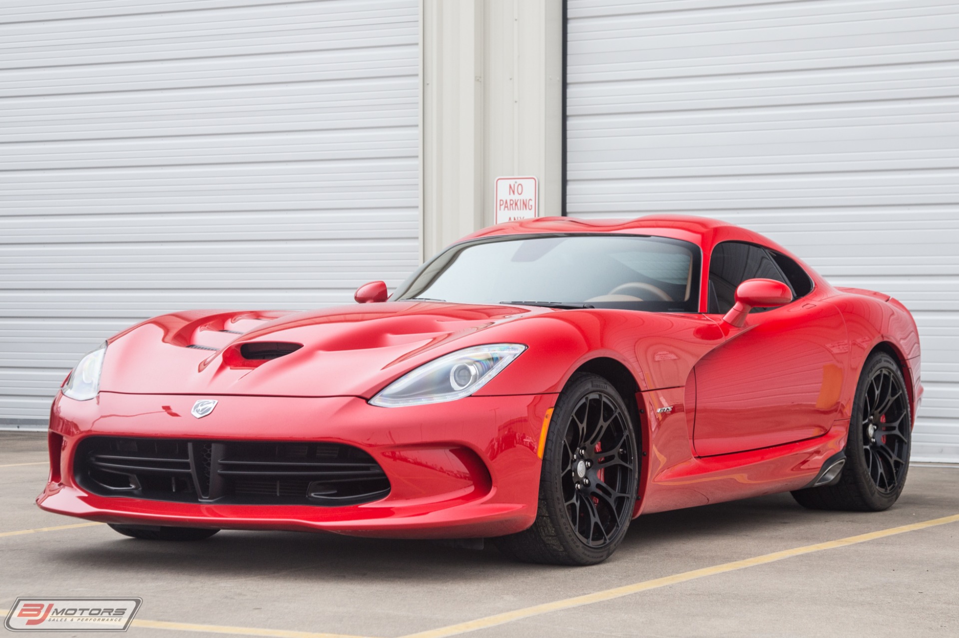 Used-2014-Dodge-SRT-Viper-GTS