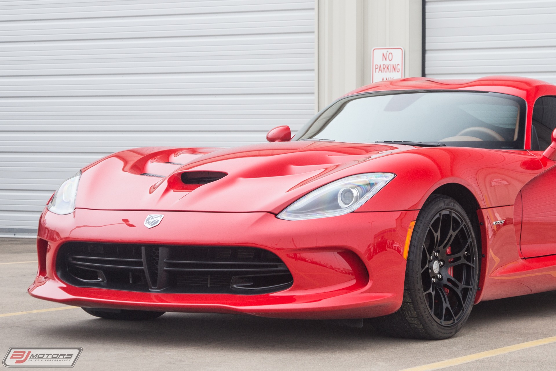 Used-2014-Dodge-SRT-Viper-GTS