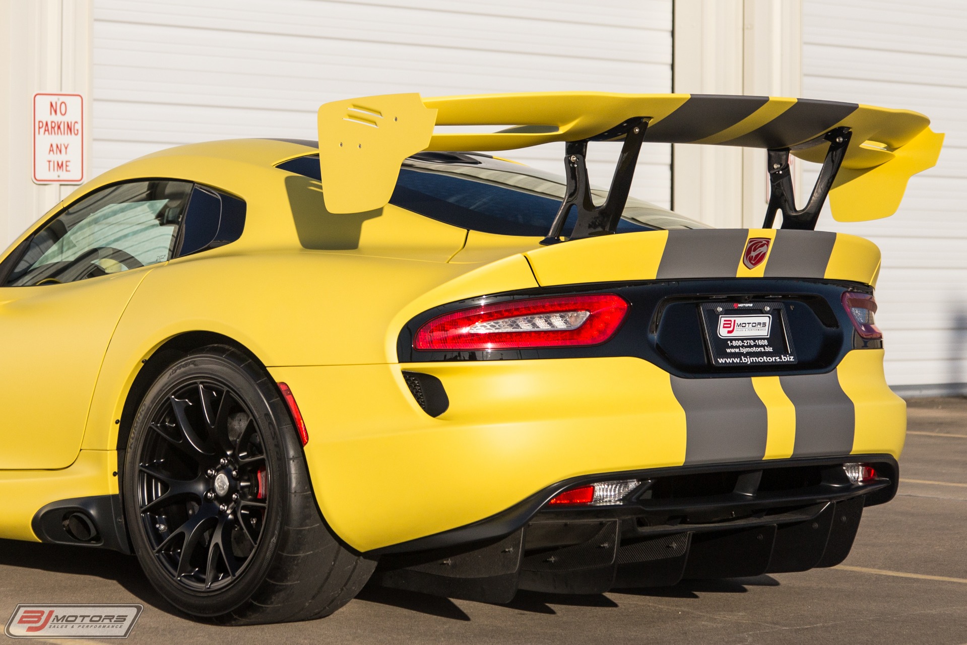 New-2016-Dodge-Viper-ACR-Extreme