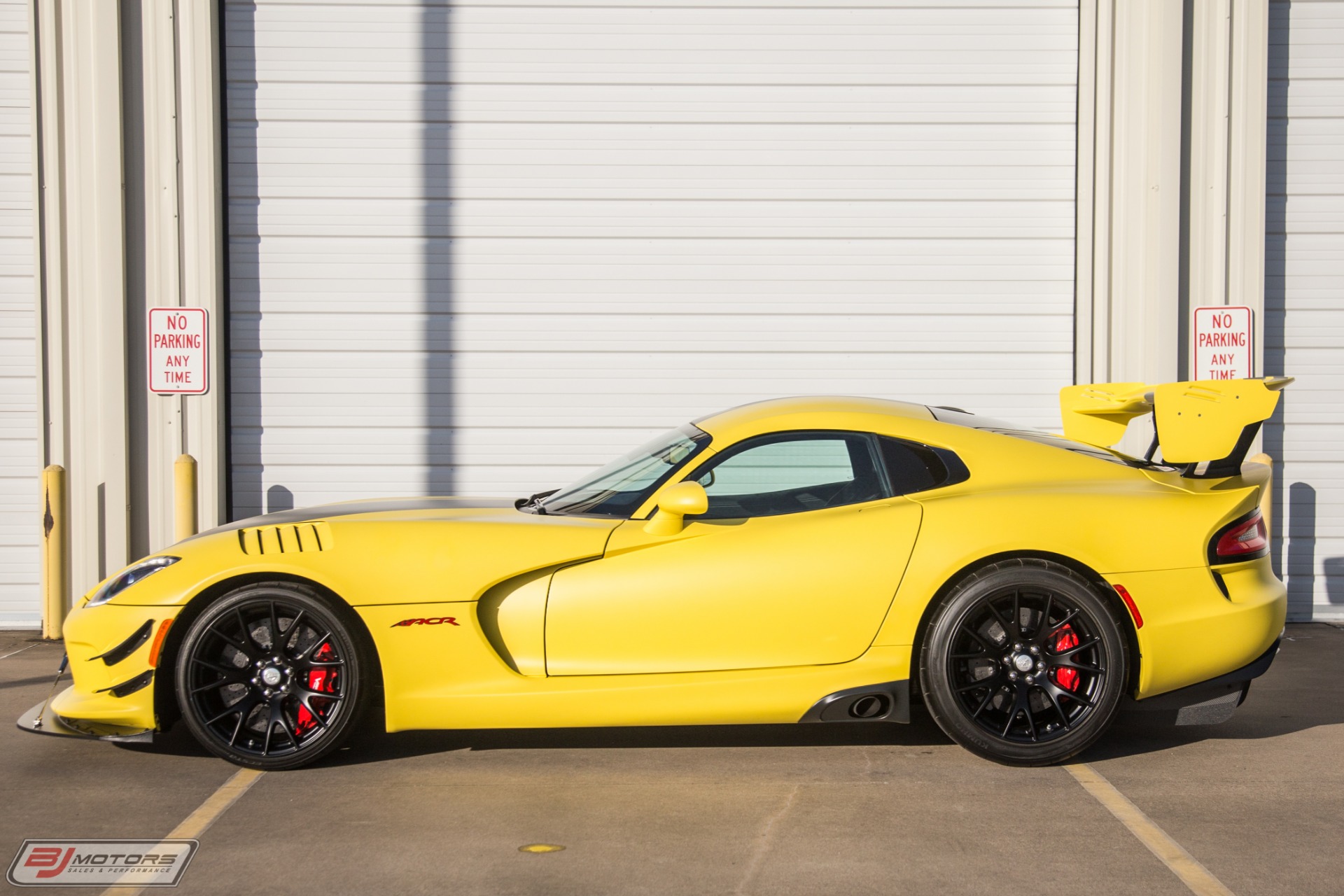 New-2016-Dodge-Viper-ACR-Extreme