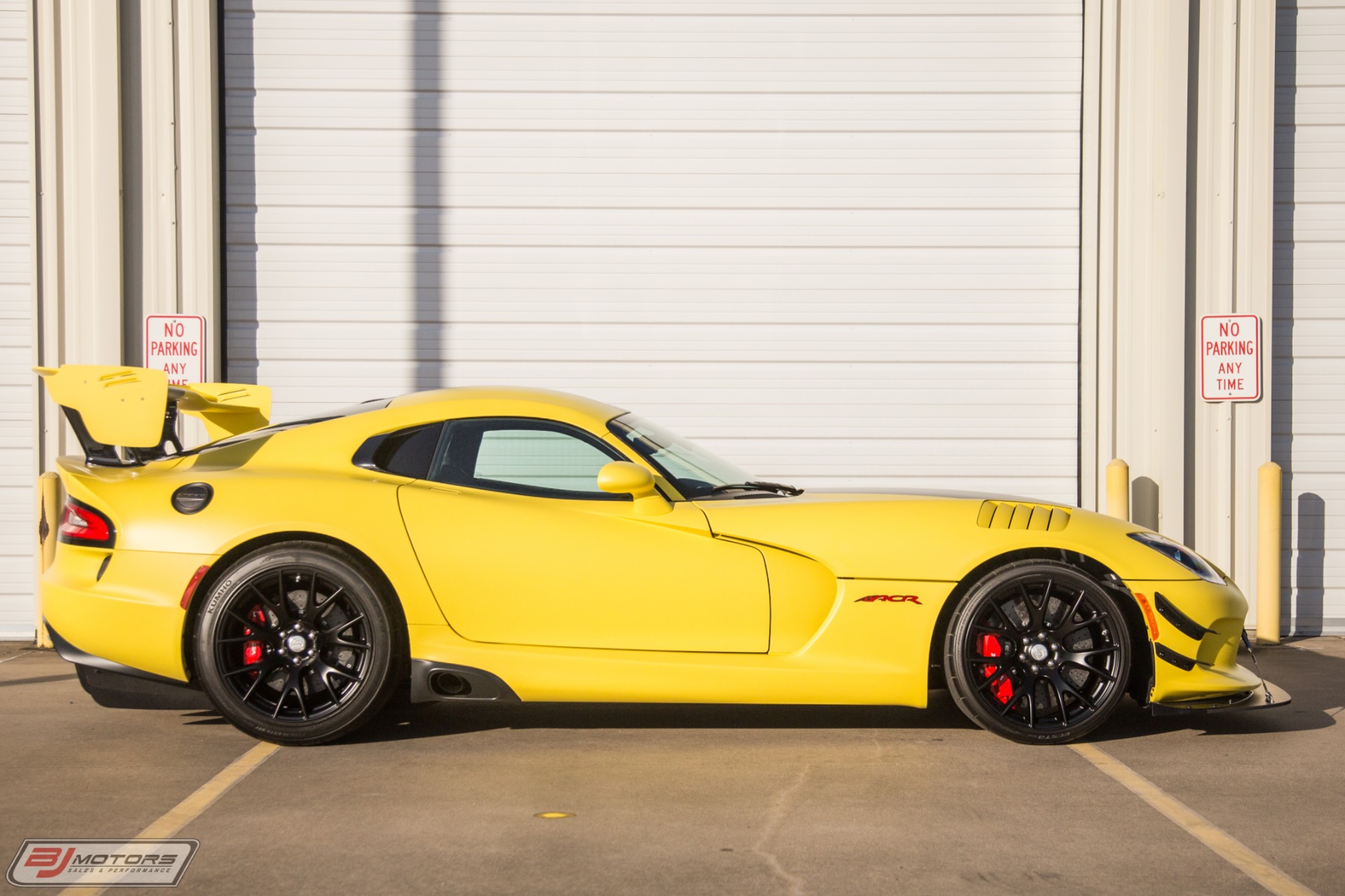 New-2016-Dodge-Viper-ACR-Extreme