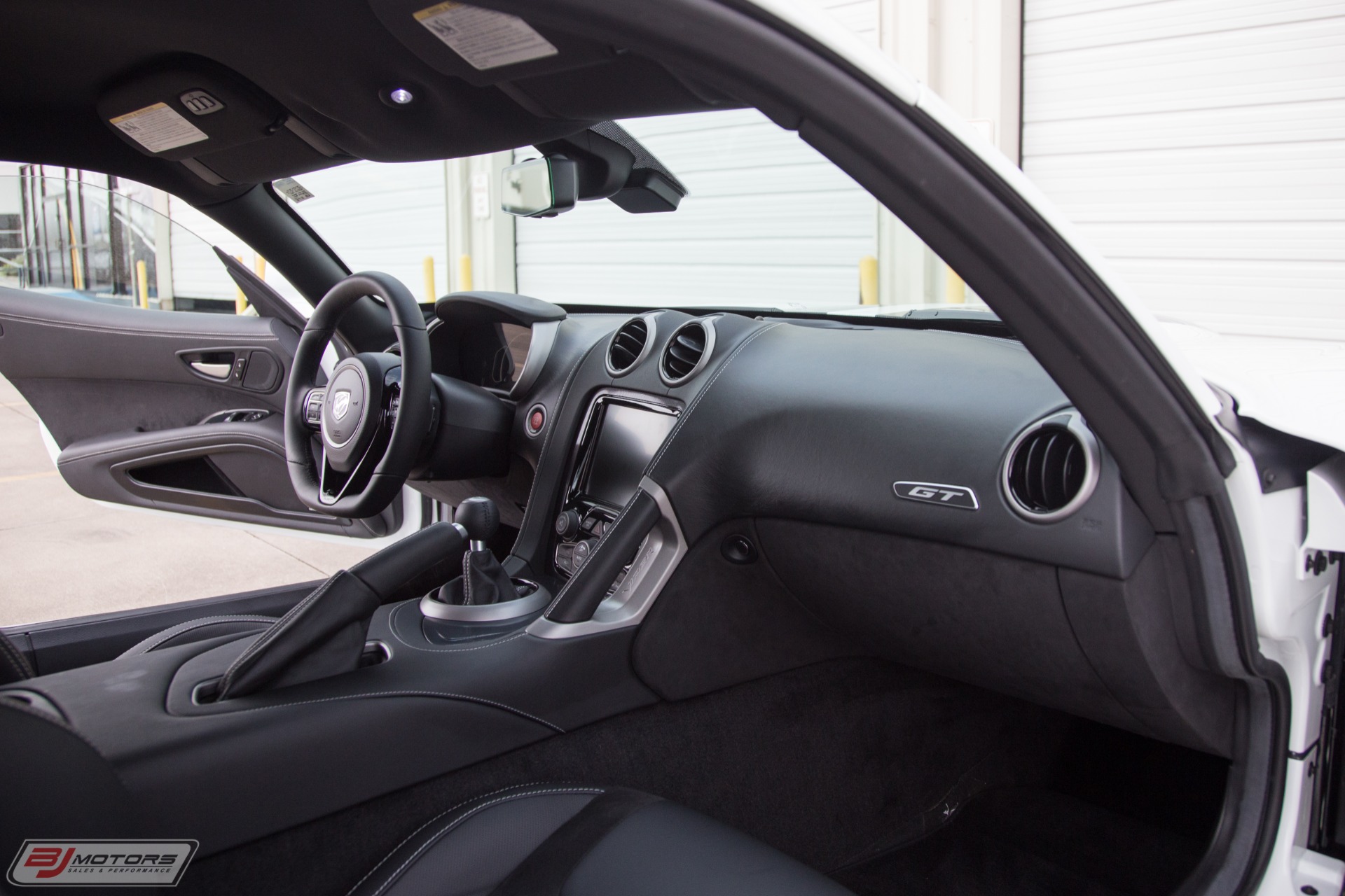 New-2015-Dodge-SRT-Viper-GT