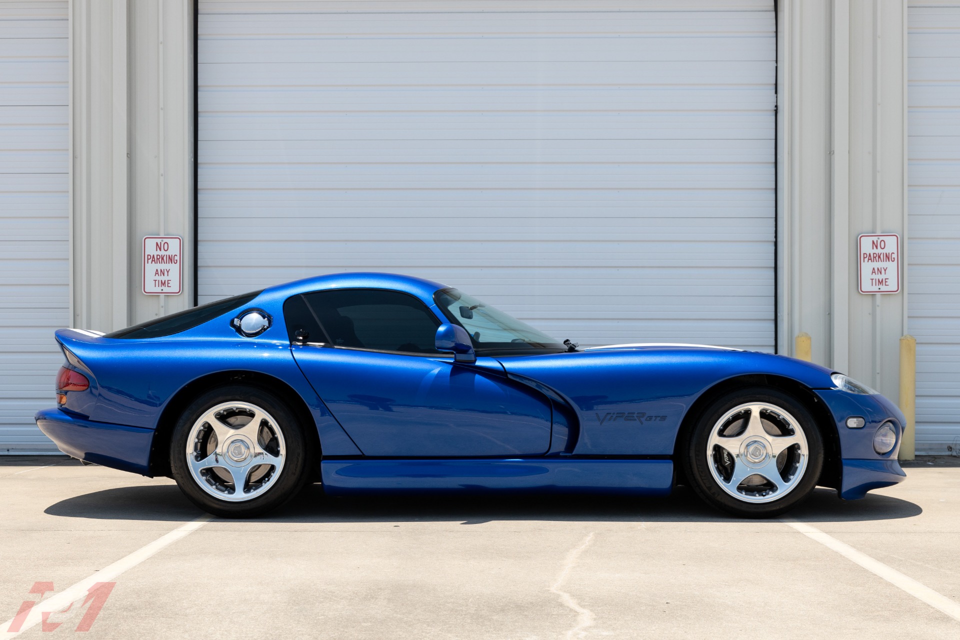 Used-1996-Dodge-Viper-GTS