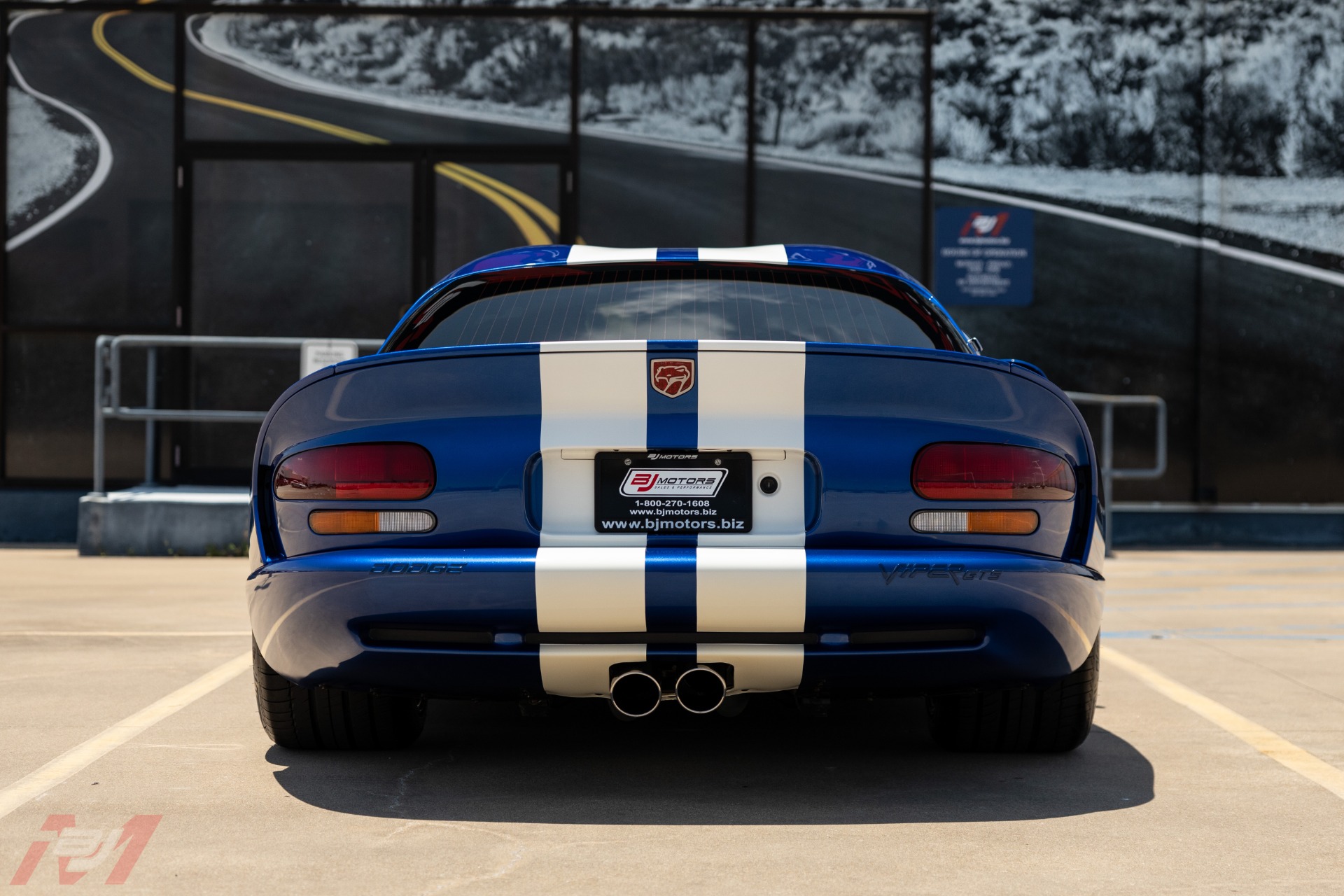 Used-1996-Dodge-Viper-GTS