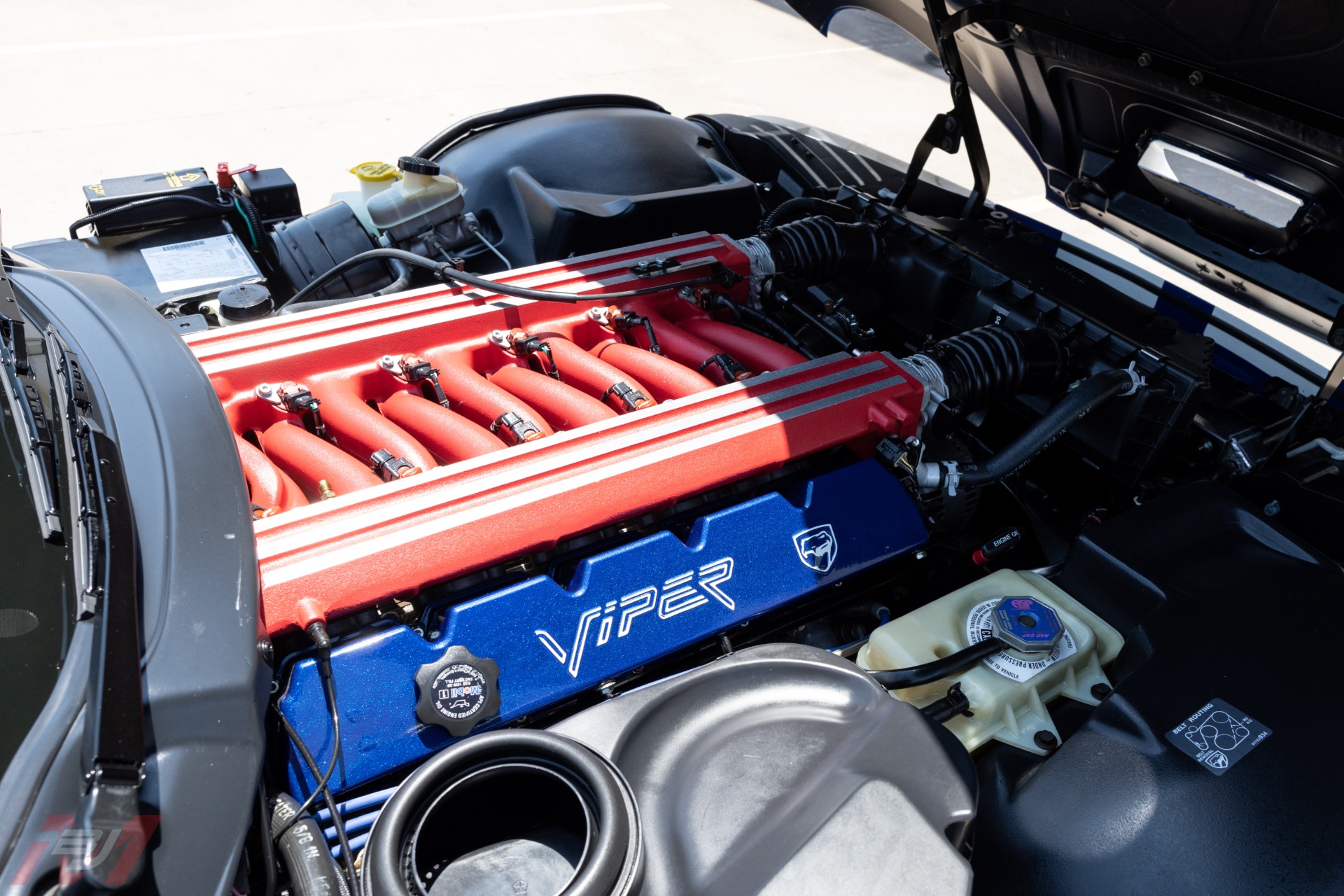 Used-1996-Dodge-Viper-GTS