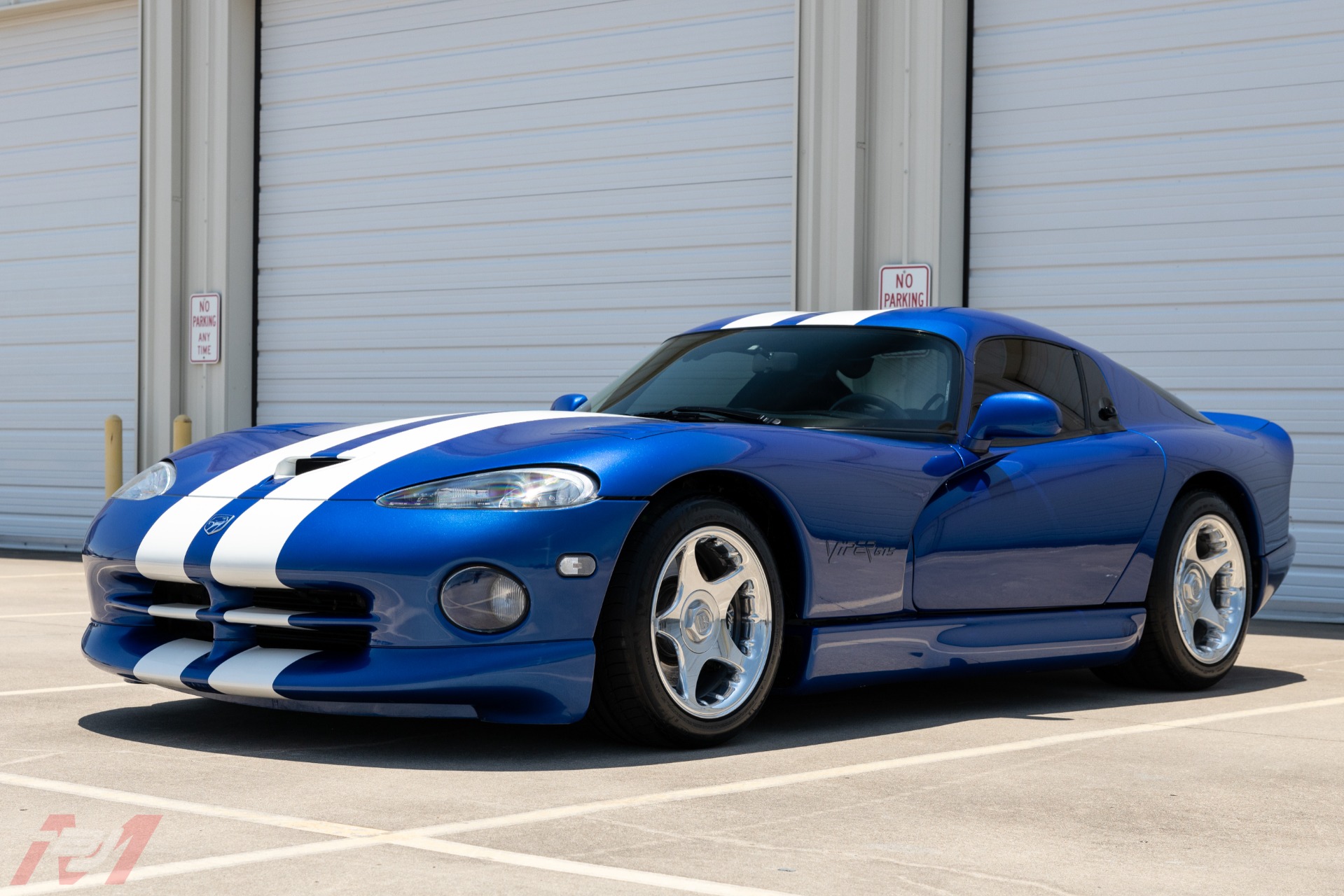 Used-1996-Dodge-Viper-GTS