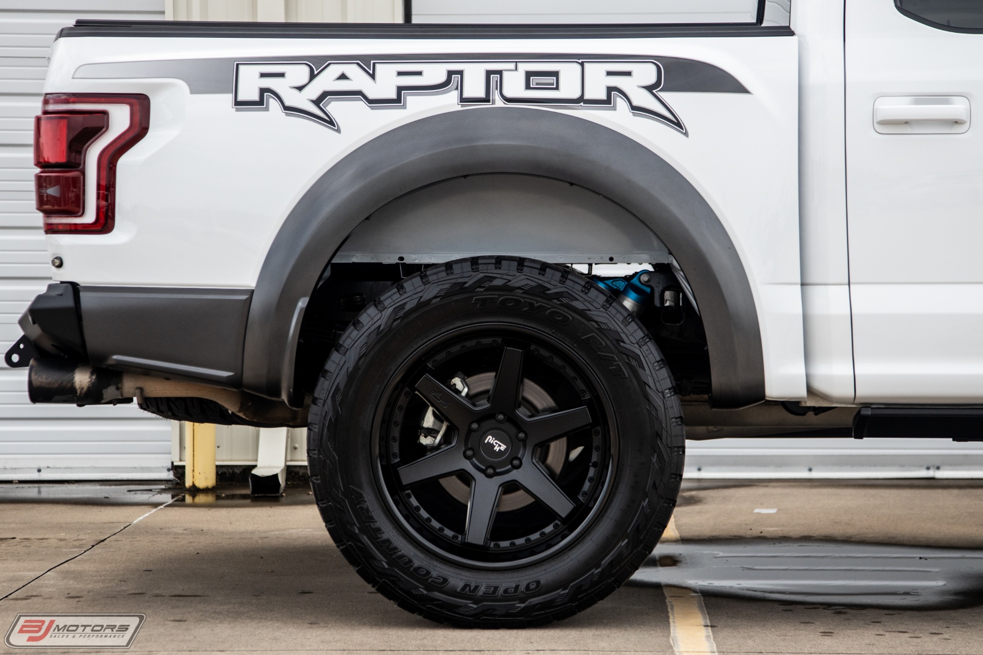 Used-2017-Ford-F-150-Raptor