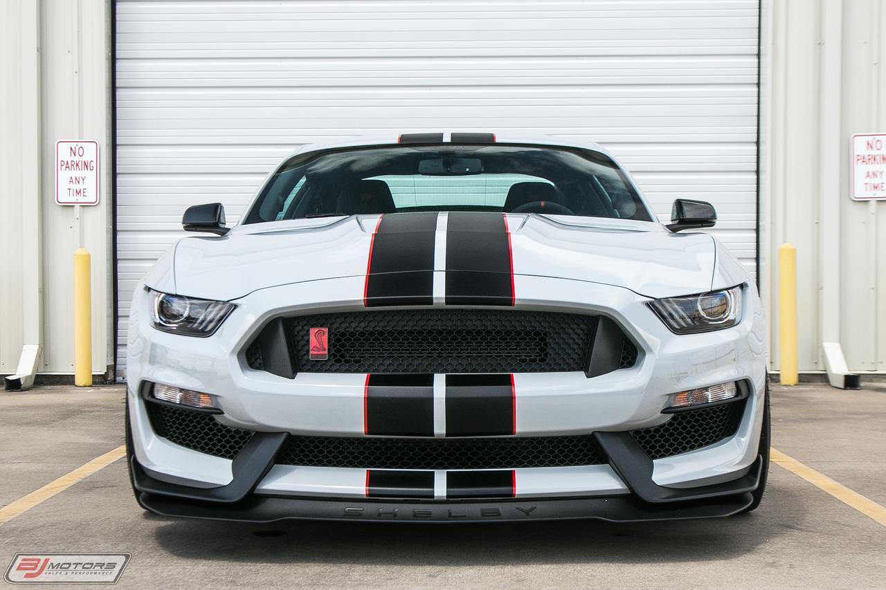 Used-2016-Ford-Mustang-Shelby-GT350R