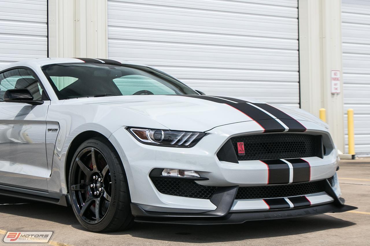 Used-2016-Ford-Mustang-Shelby-GT350R