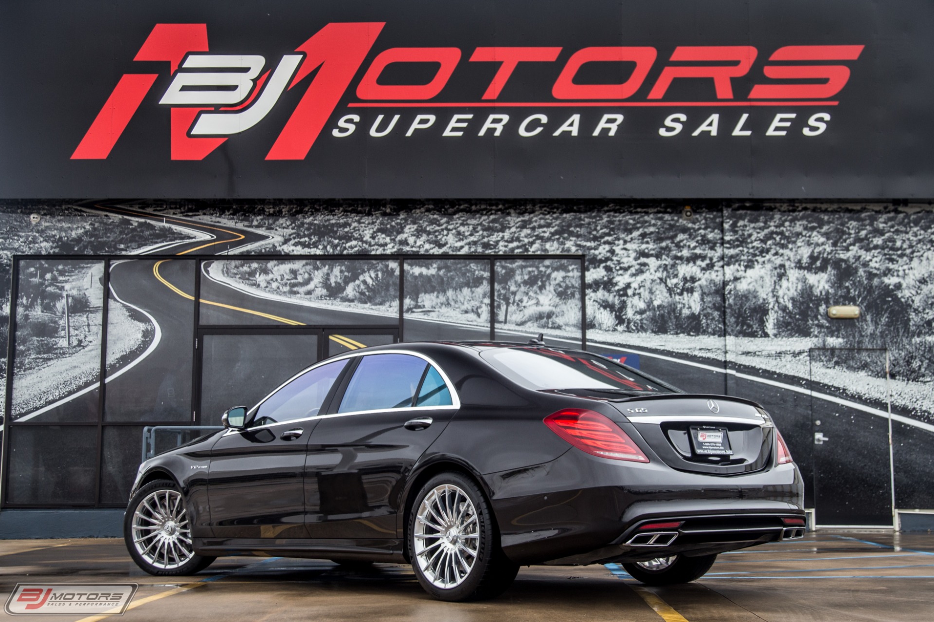 Used-2015-Mercedes-Benz-S-Class-S65-AMG