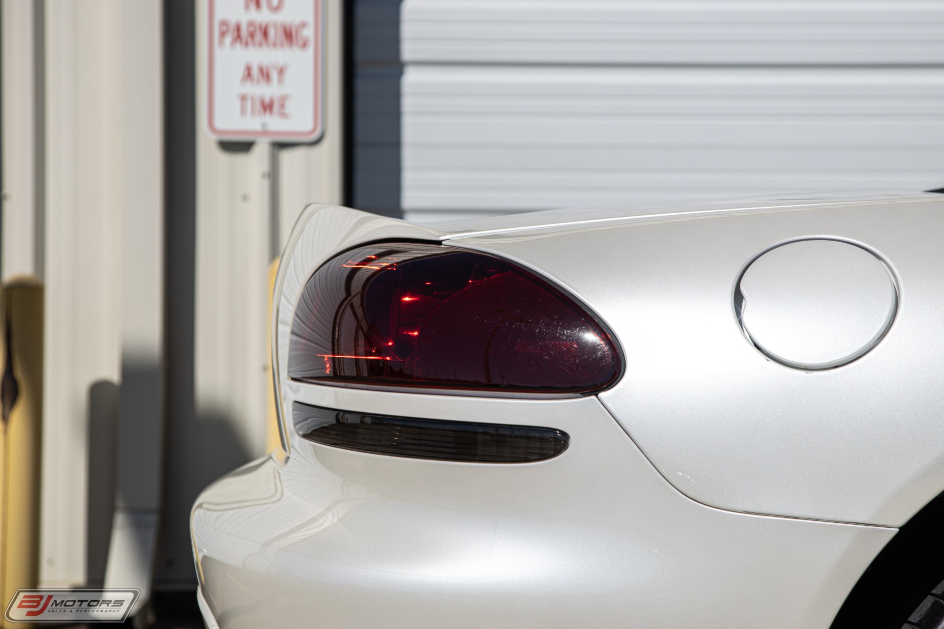 Used-2004-Dodge-Viper-SRT-10