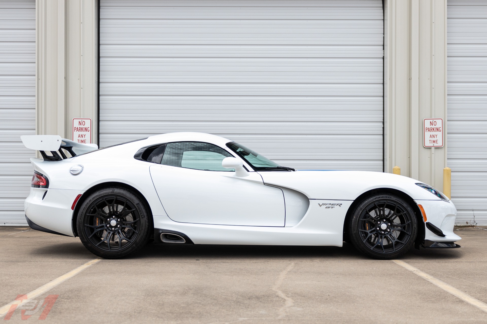 Used-2015-Dodge-Viper-GTC-TA-20