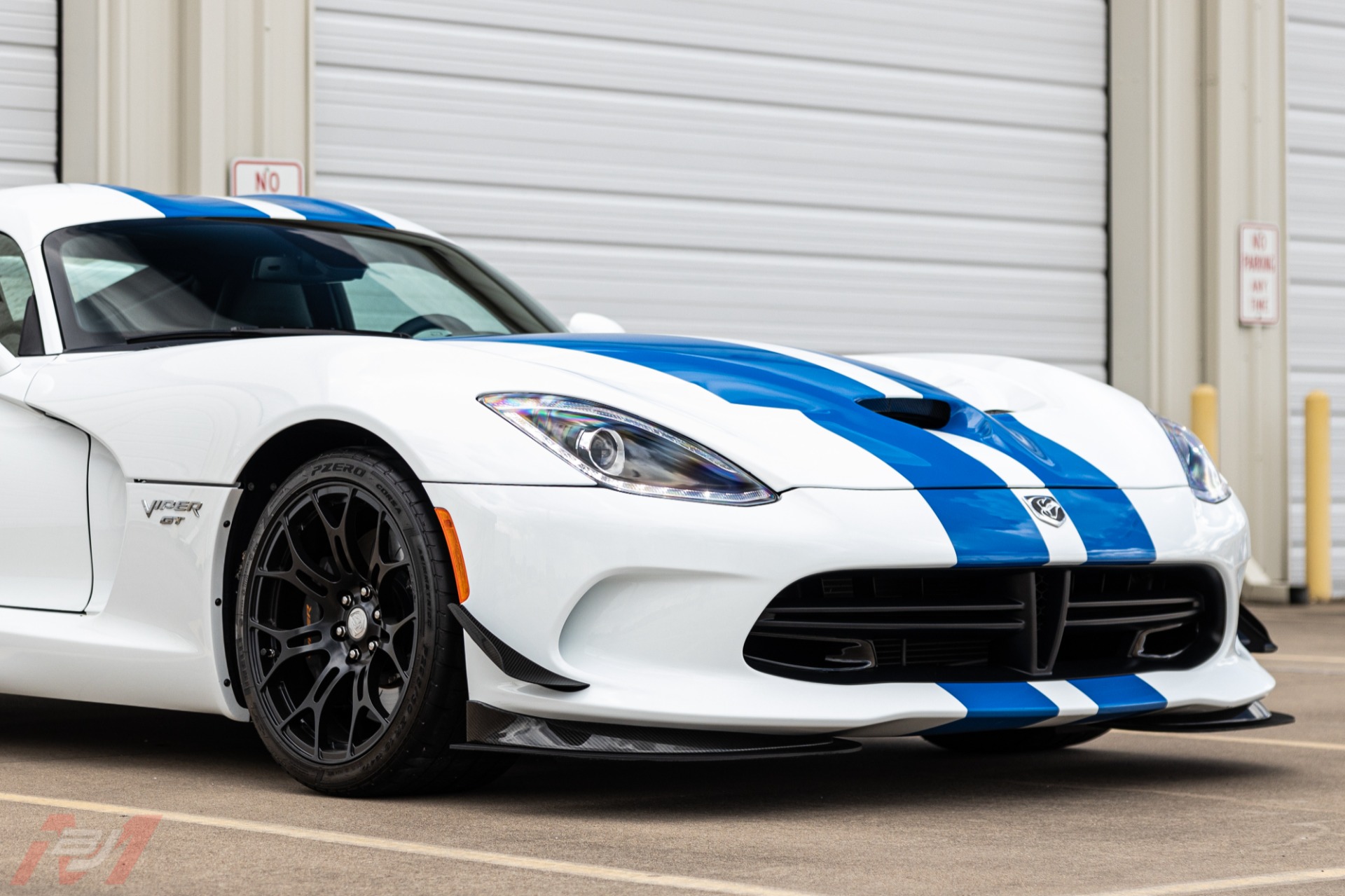 Used-2015-Dodge-Viper-GTC-TA-20