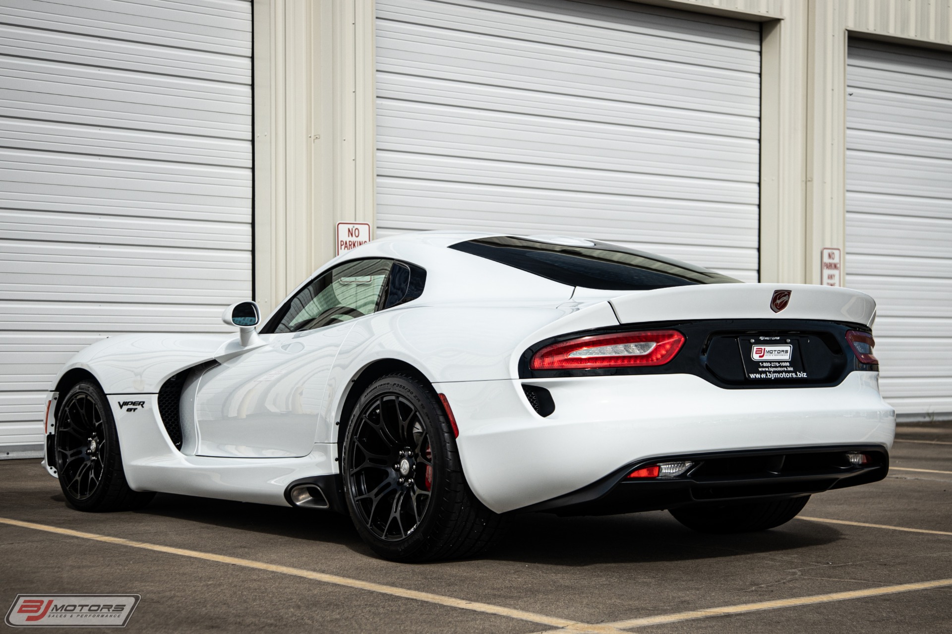 Used-2017-Dodge-Viper-GTC-1-of-1