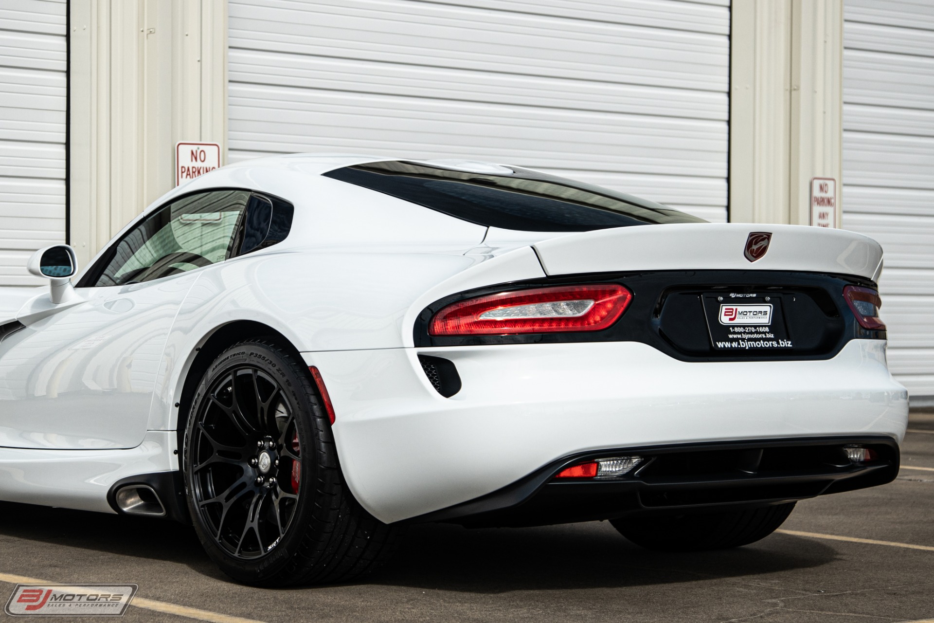 Used-2017-Dodge-Viper-GTC-1-of-1