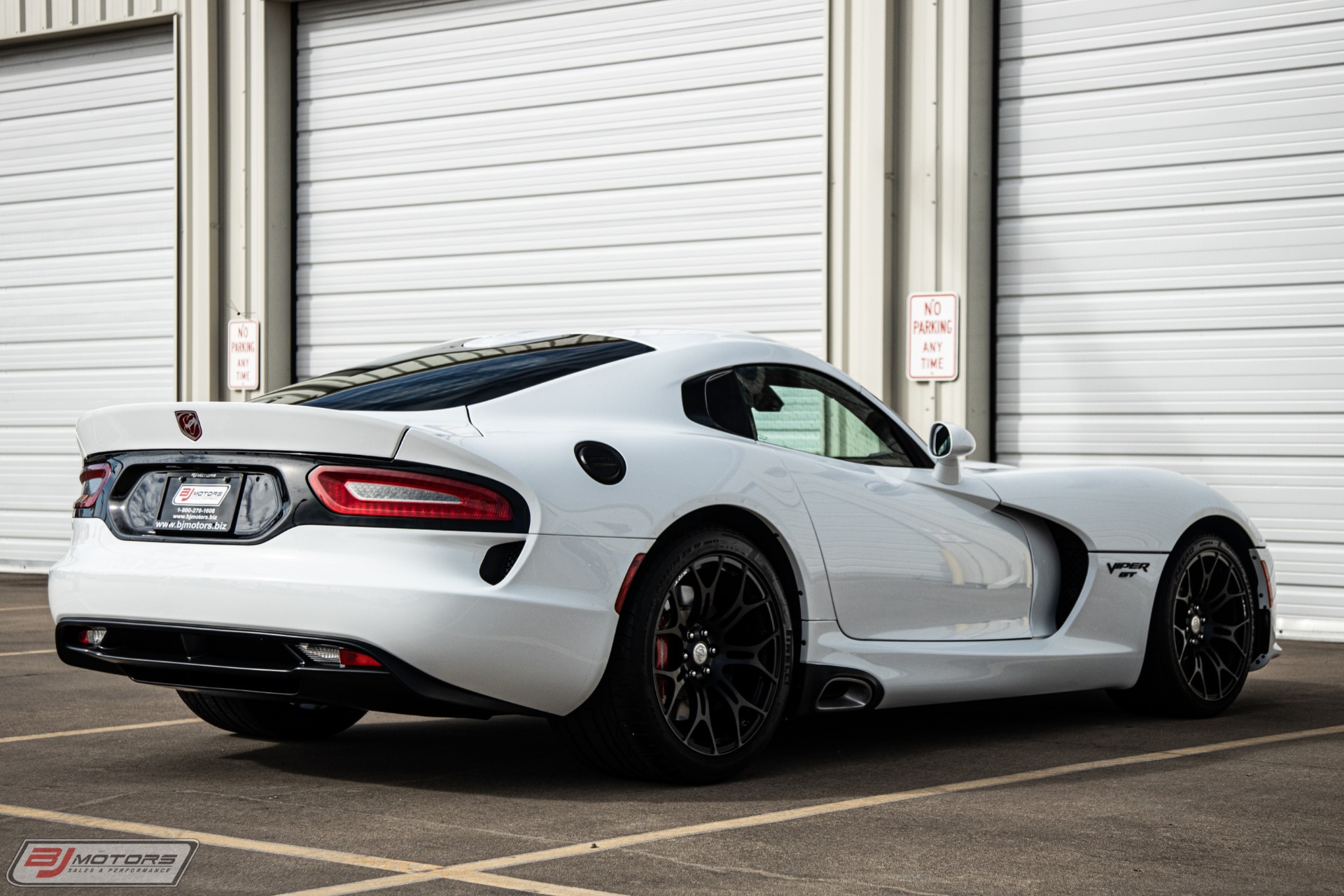 Used-2017-Dodge-Viper-GTC-1-of-1