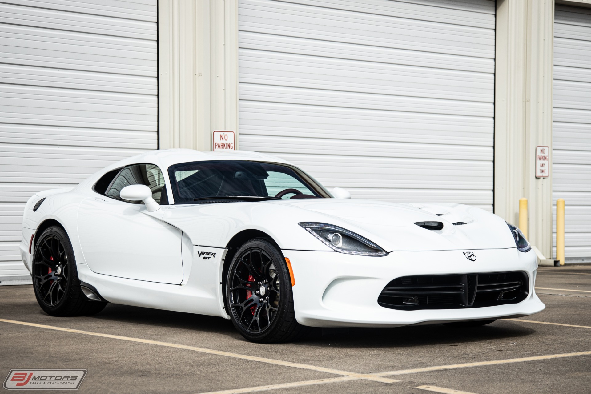 Used-2017-Dodge-Viper-GTC-1-of-1