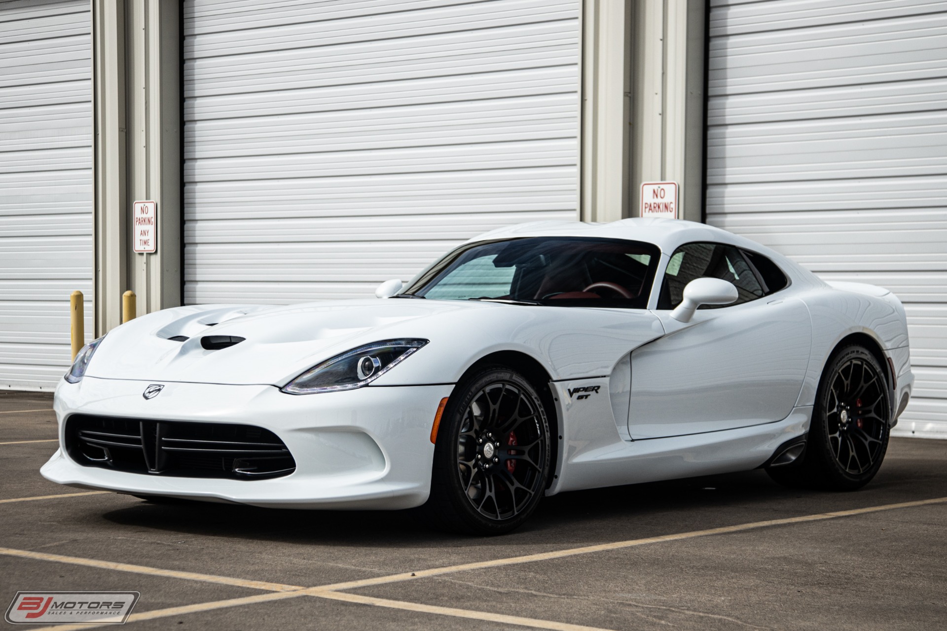 Used-2017-Dodge-Viper-GTC-1-of-1