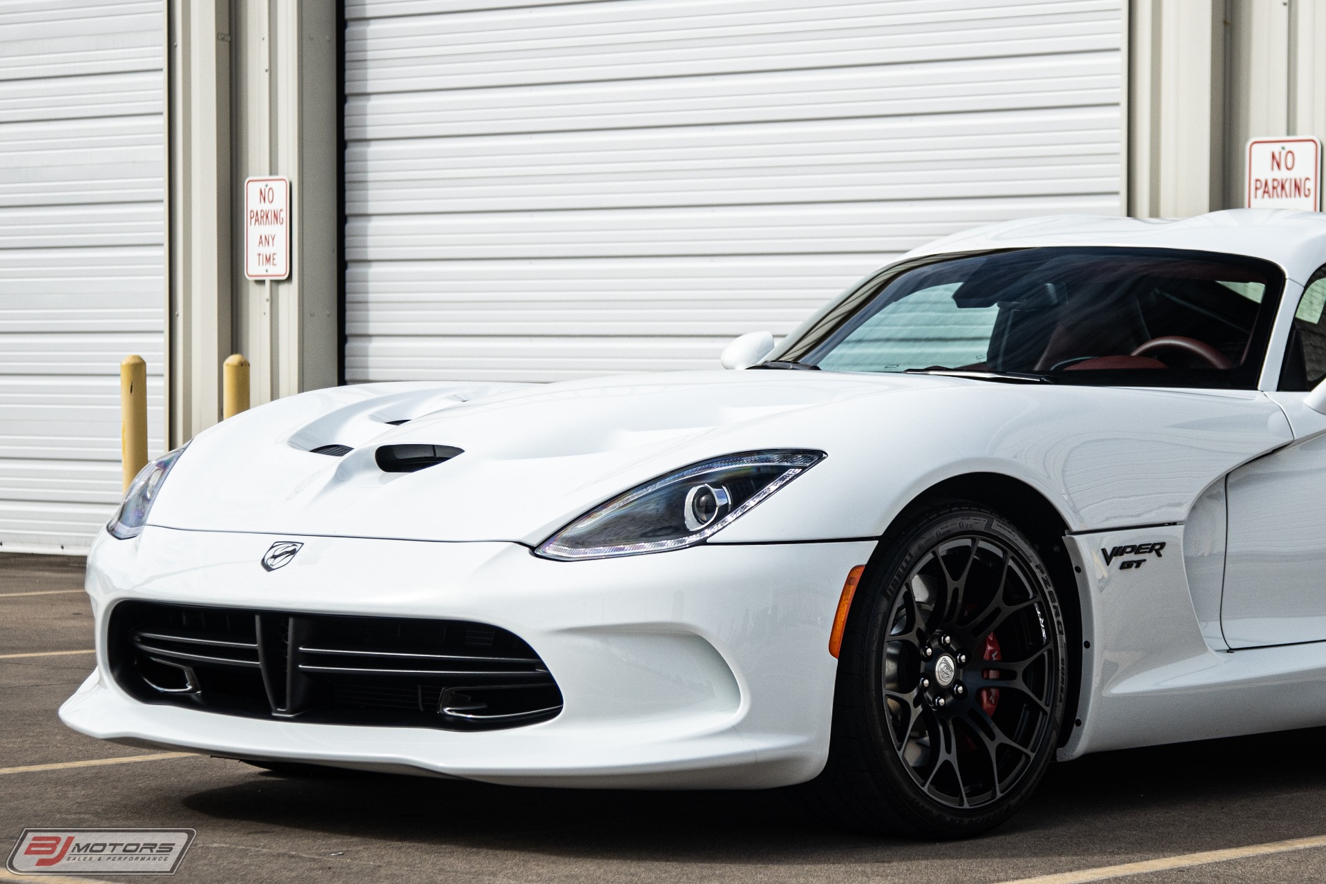 Used-2017-Dodge-Viper-GTC-1-of-1