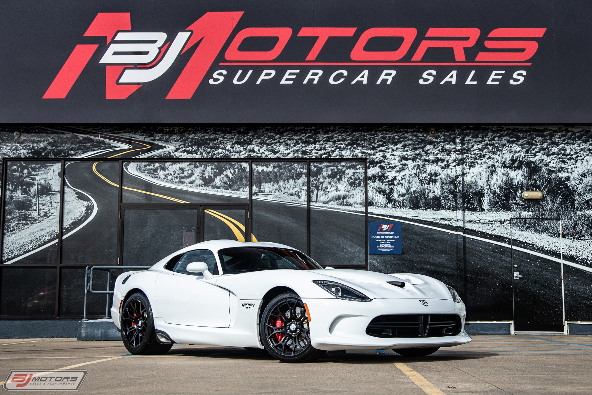 Used-2017-Dodge-Viper-GTC-1-of-1