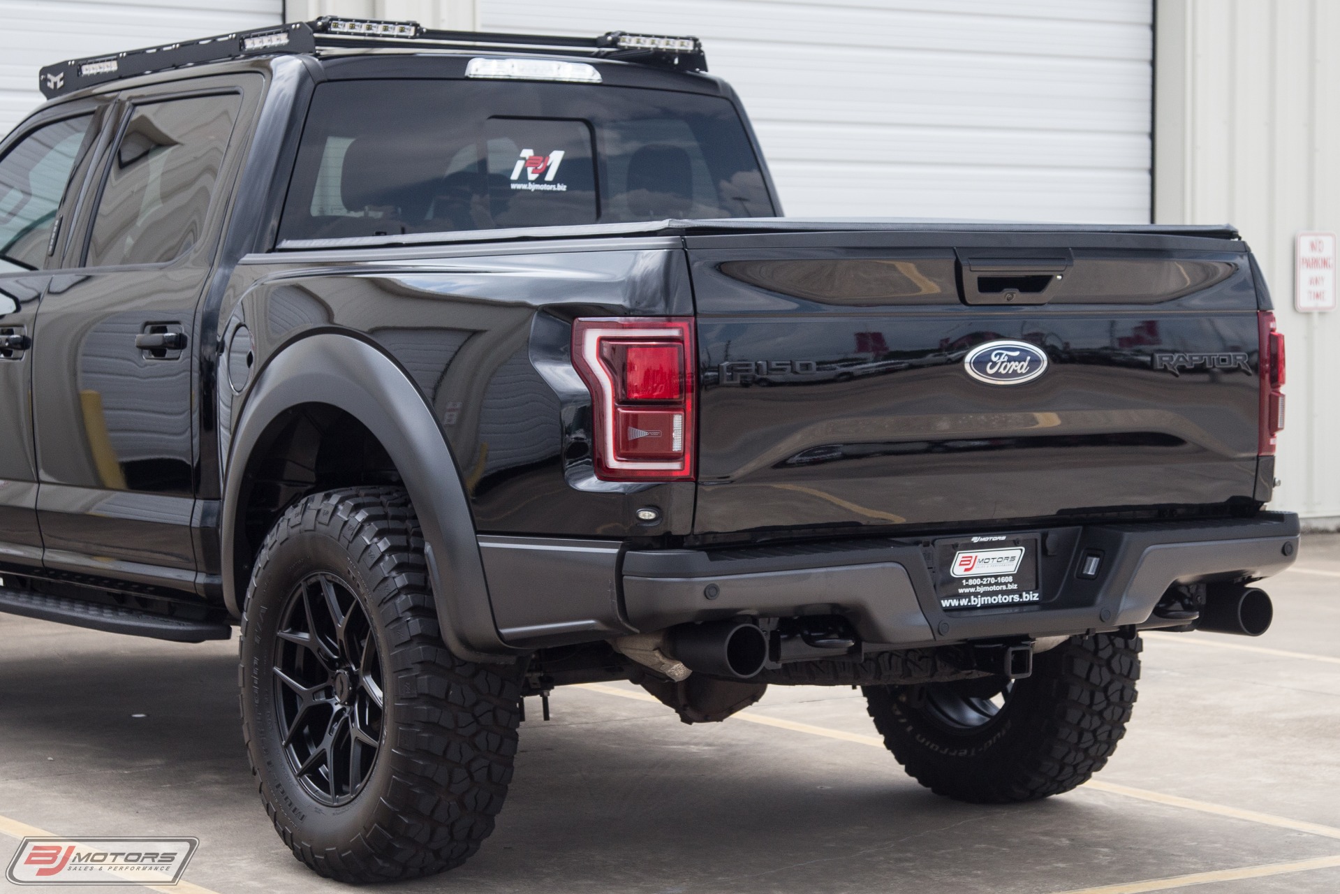 Used-2017-Ford-F-150-Raptor-Signature-Series