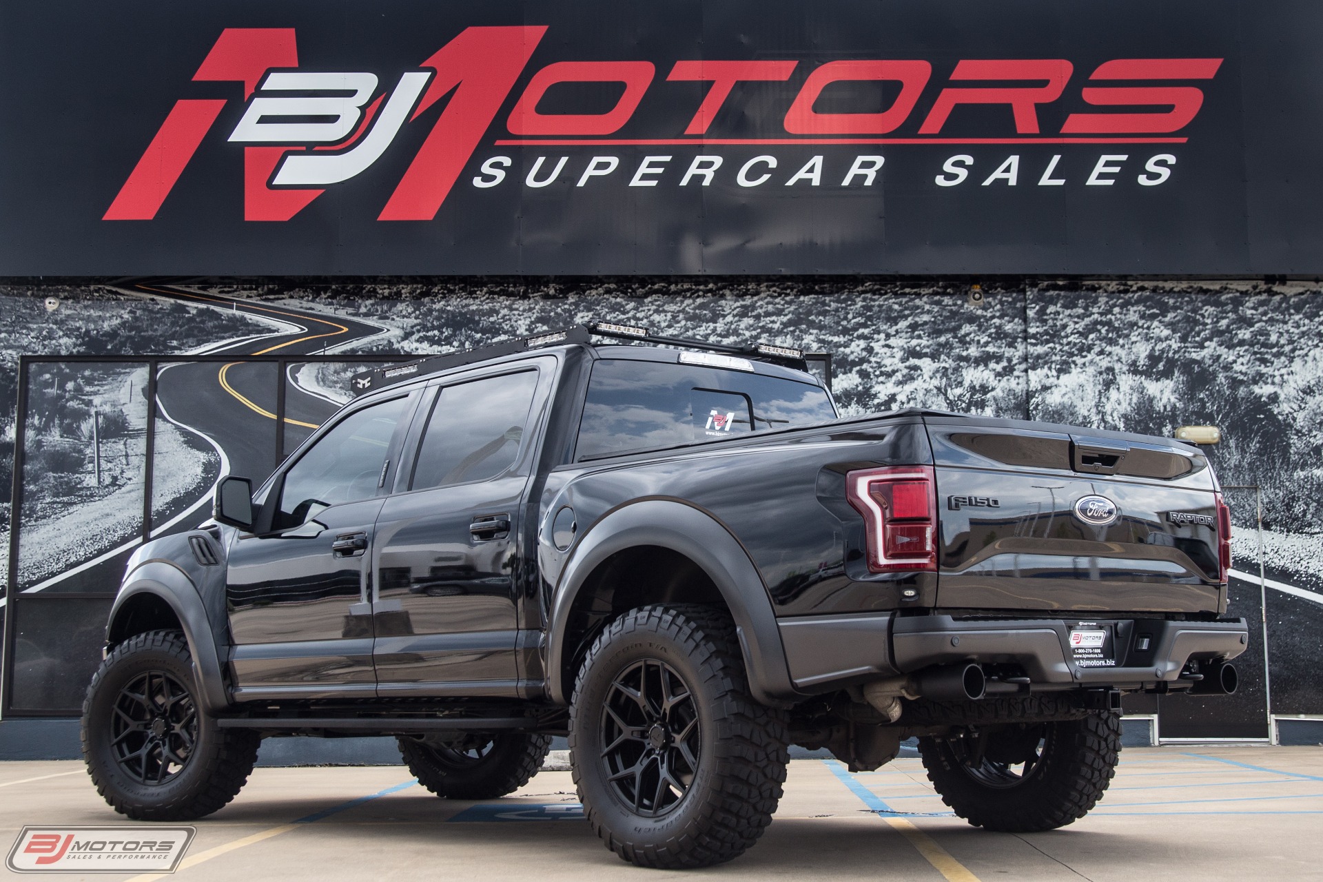 Used-2017-Ford-F-150-Raptor-Signature-Series