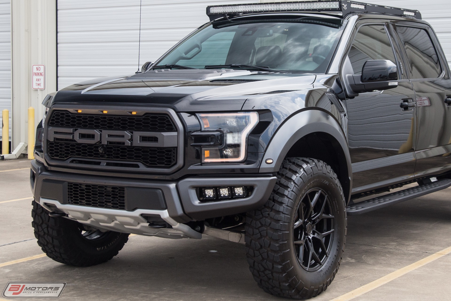 Used-2017-Ford-F-150-Raptor-Signature-Series