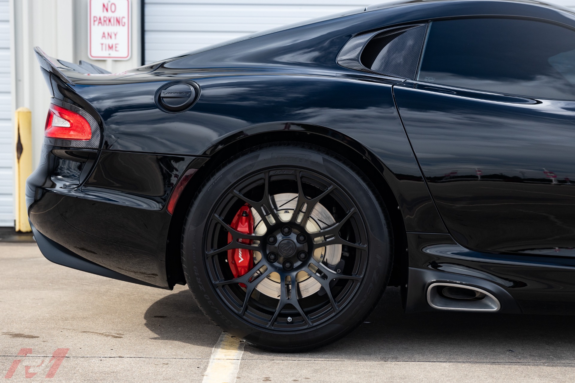 Used-2014-Dodge-Viper-GTS