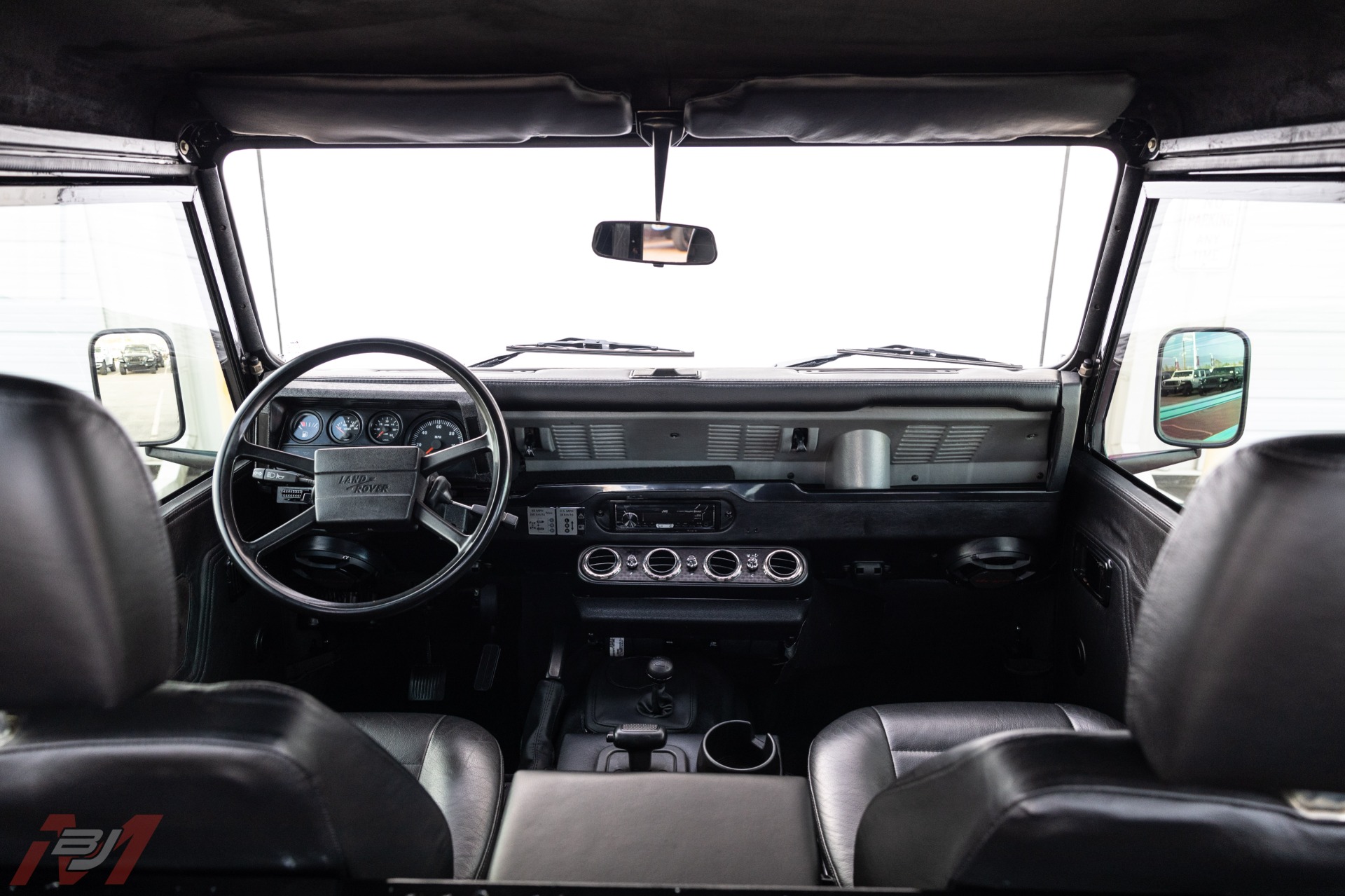 Used-1986-Land-Rover-Defender-90-LS3-Conversion