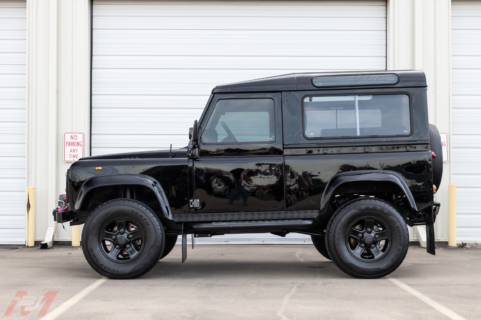 Used-1986-Land-Rover-Defender-90-LS3-Conversion