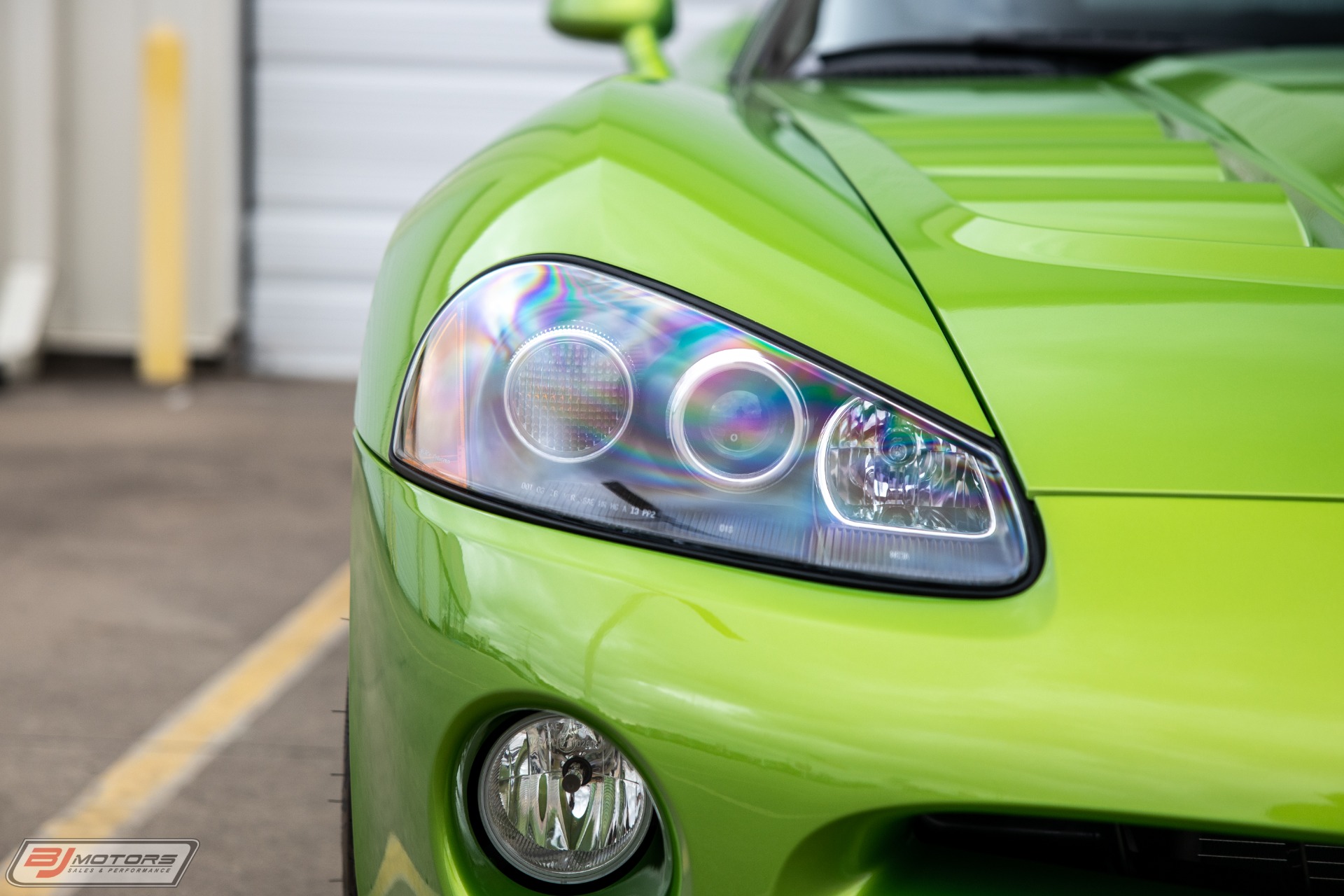 Used-2008-Dodge-Viper-SRT-10