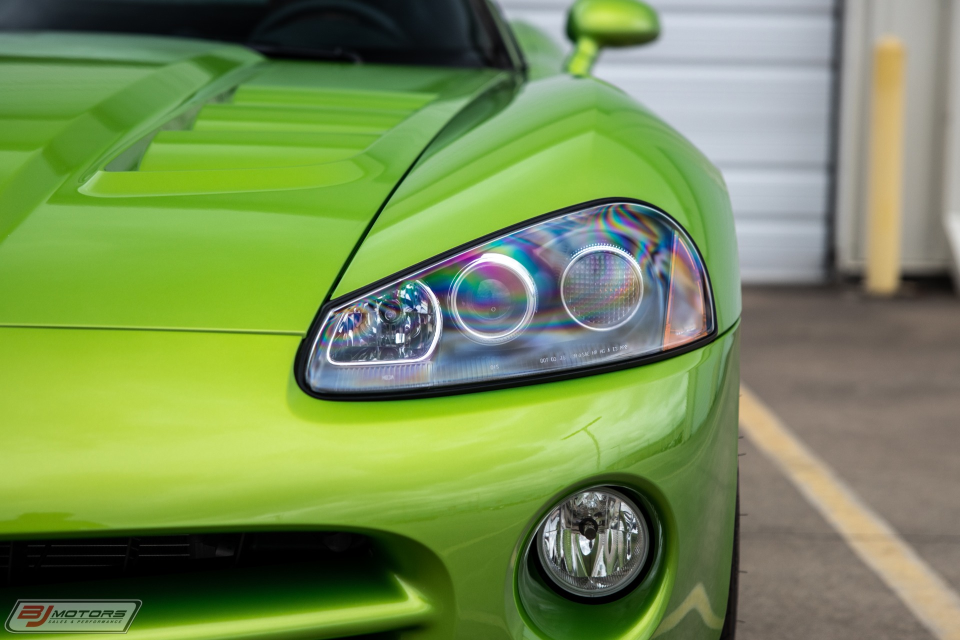 Used-2008-Dodge-Viper-SRT-10