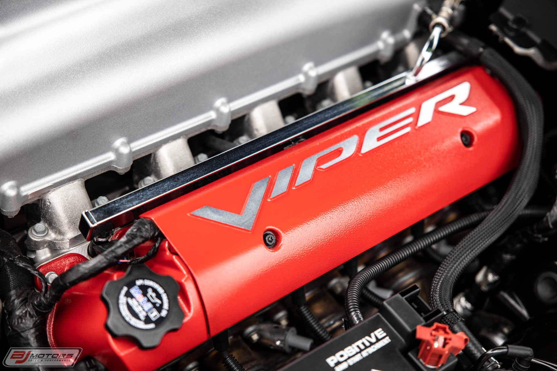 Used-2008-Dodge-Viper-SRT-10