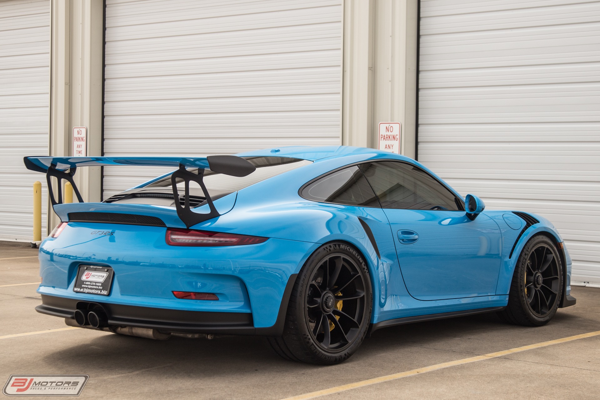 Used-2016-Porsche-911-GT3RS