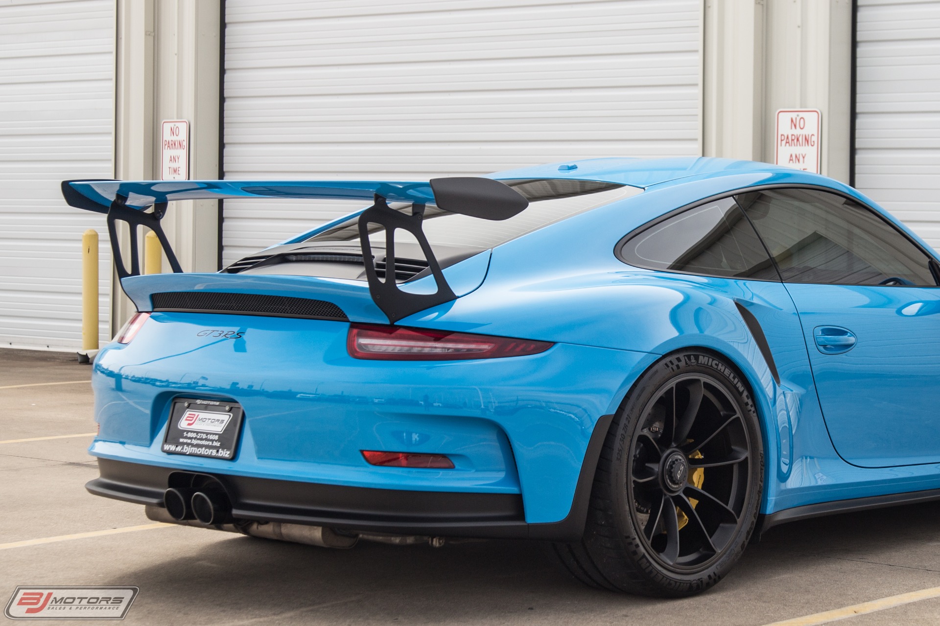 Used-2016-Porsche-911-GT3RS