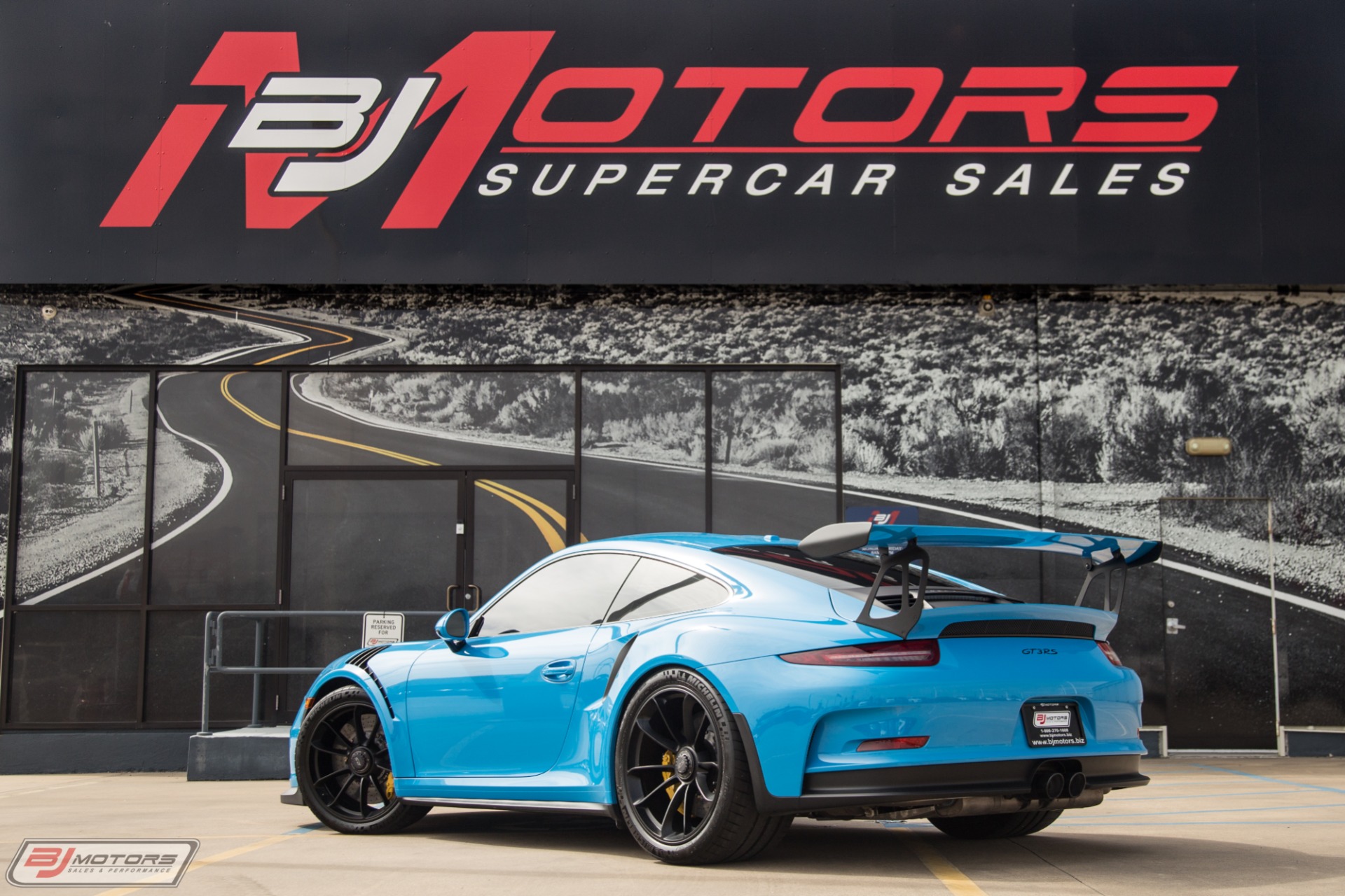 Used-2016-Porsche-911-GT3RS