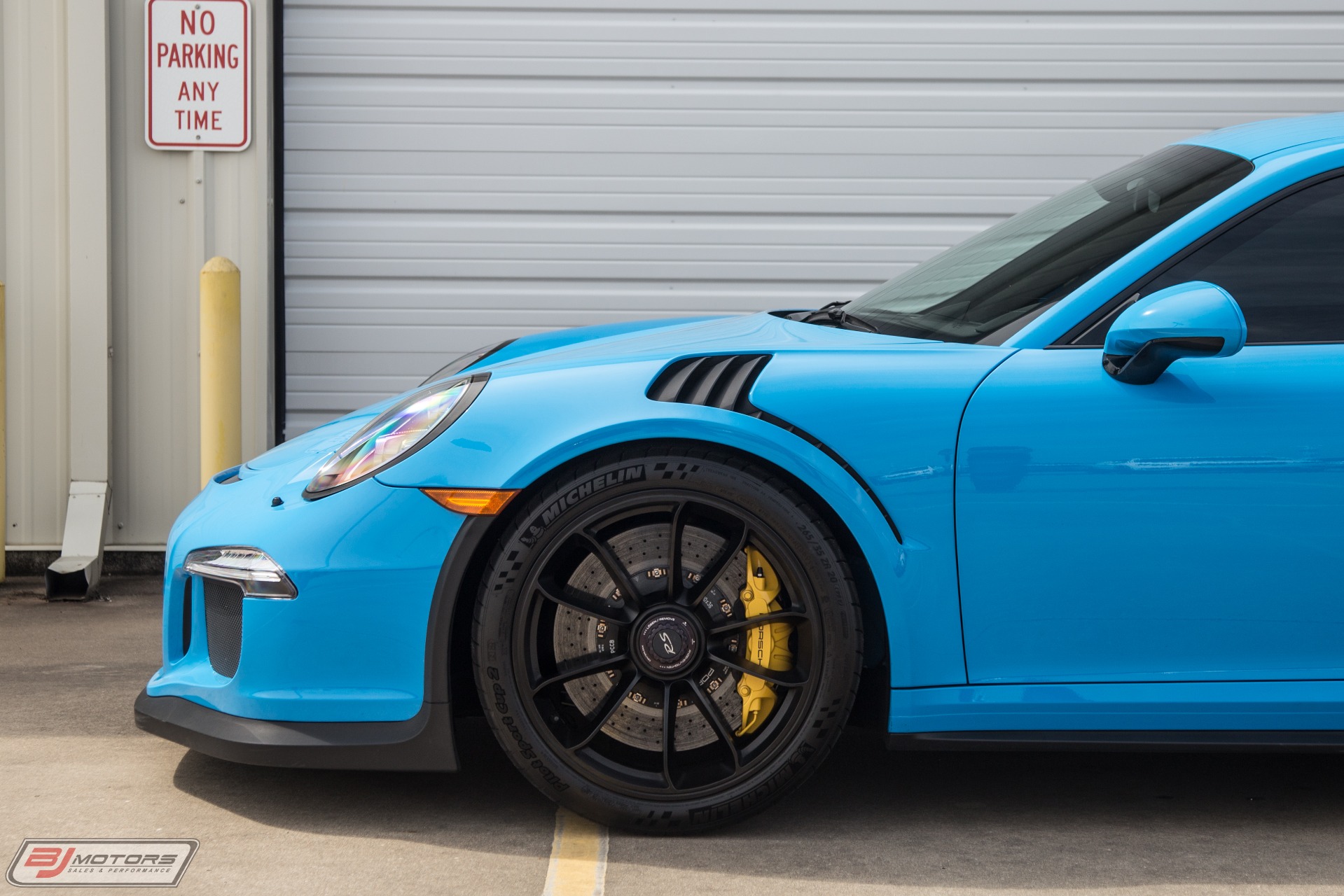 Used-2016-Porsche-911-GT3RS