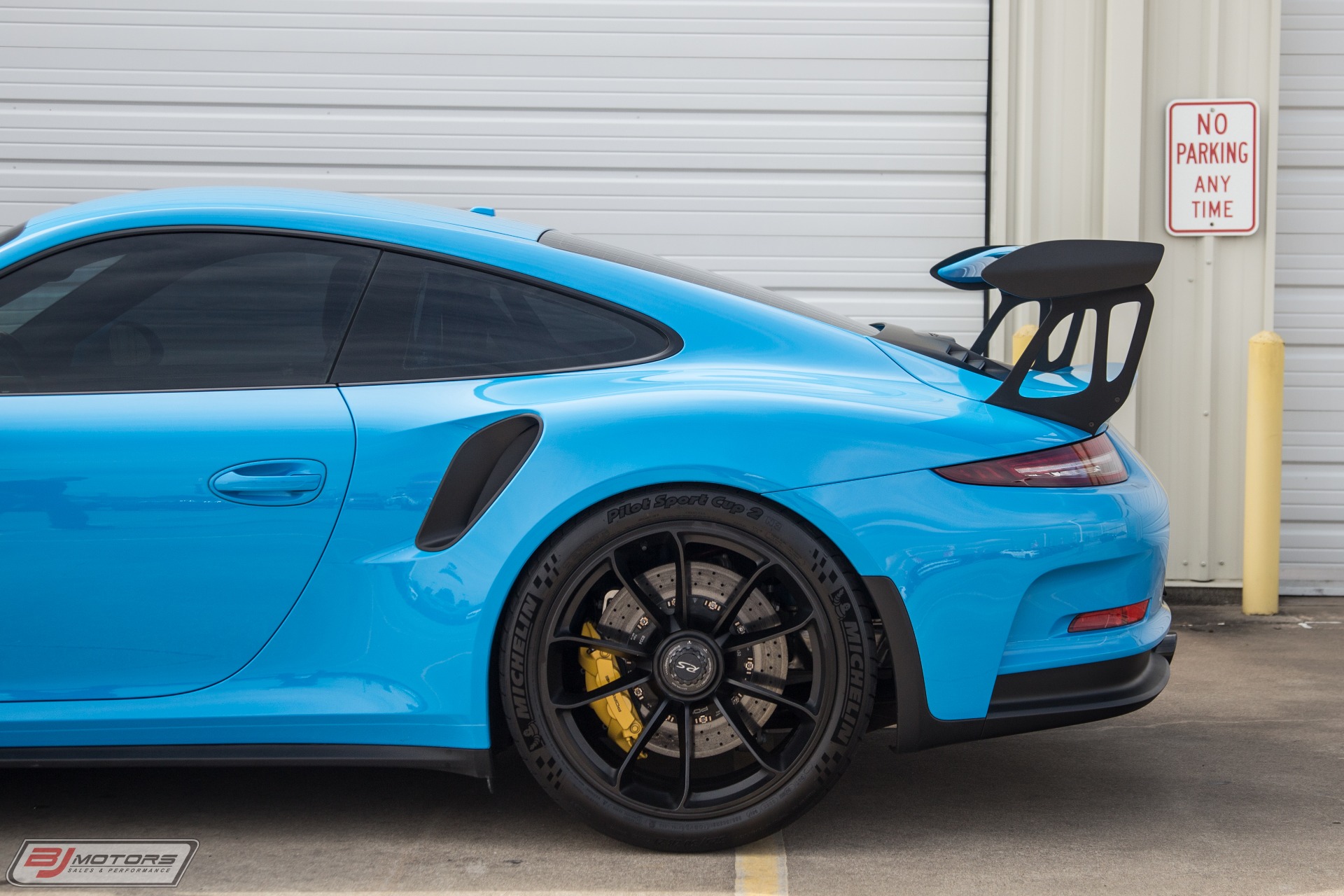 Used-2016-Porsche-911-GT3RS