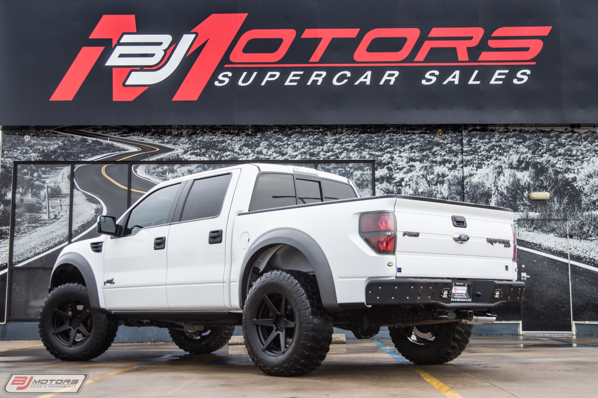 Used-2014-Ford-F-150-SVT-Raptor-Supercharged